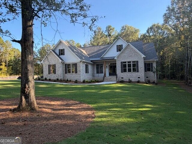 1051 Waverly Drive Property Photo 5
