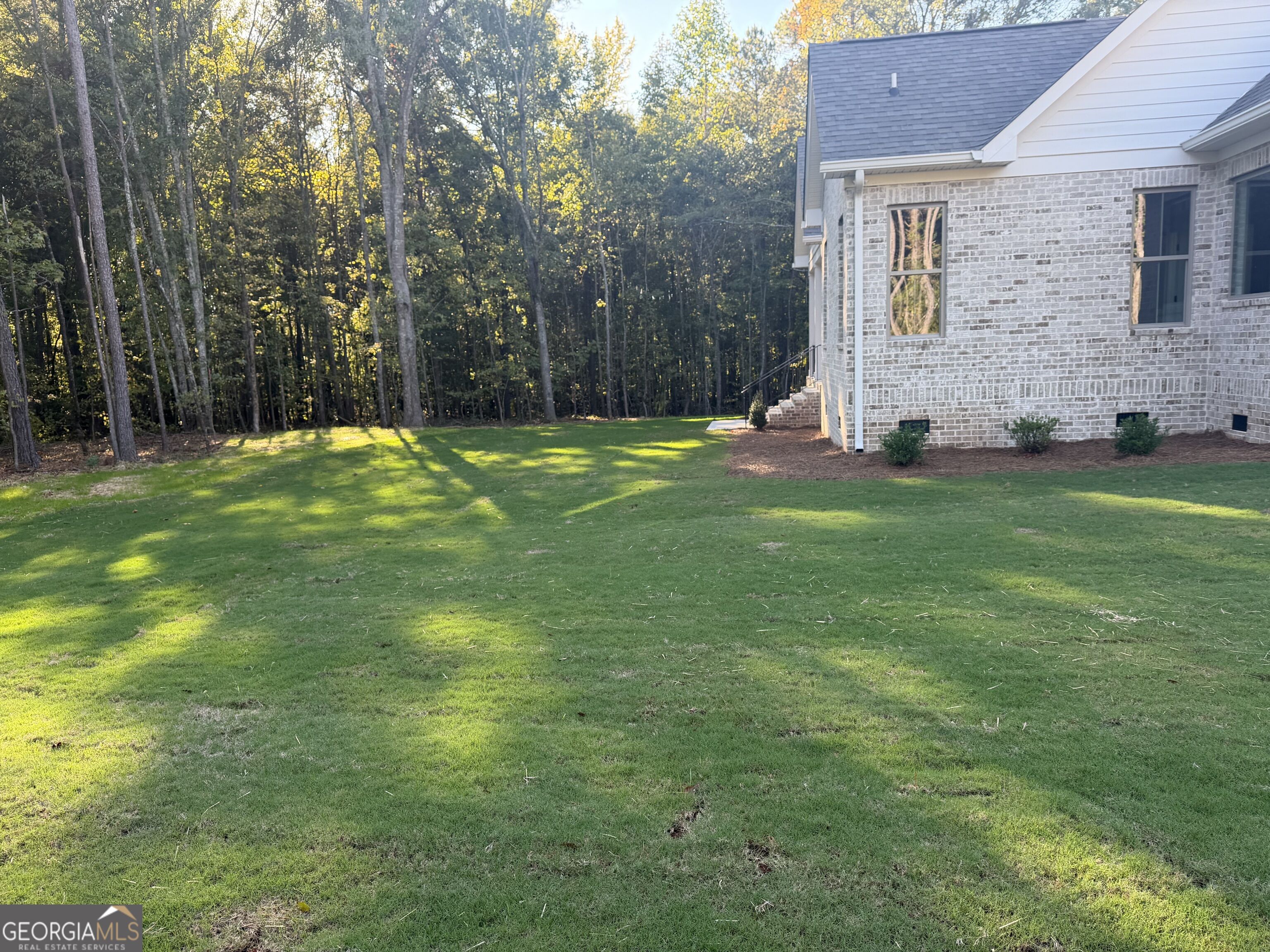 1051 Waverly Drive Property Photo 10