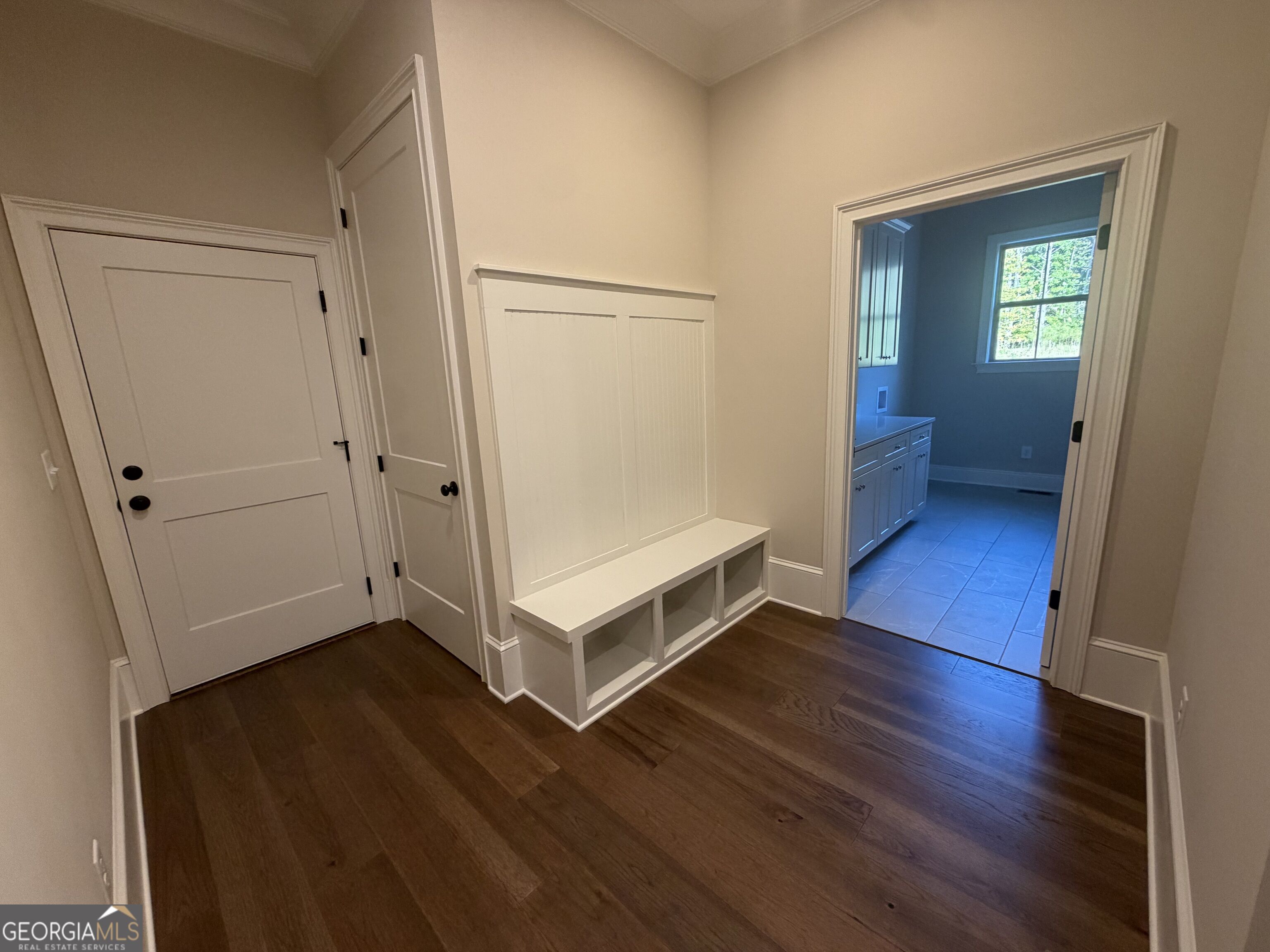 1051 Waverly Drive Property Photo 11