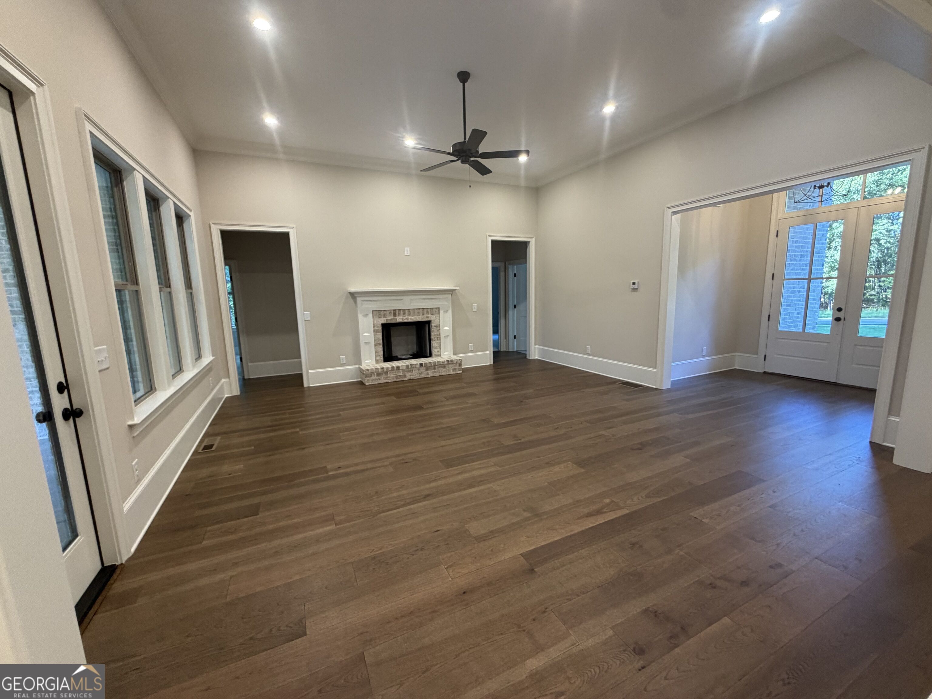 1051 Waverly Drive Property Photo 13