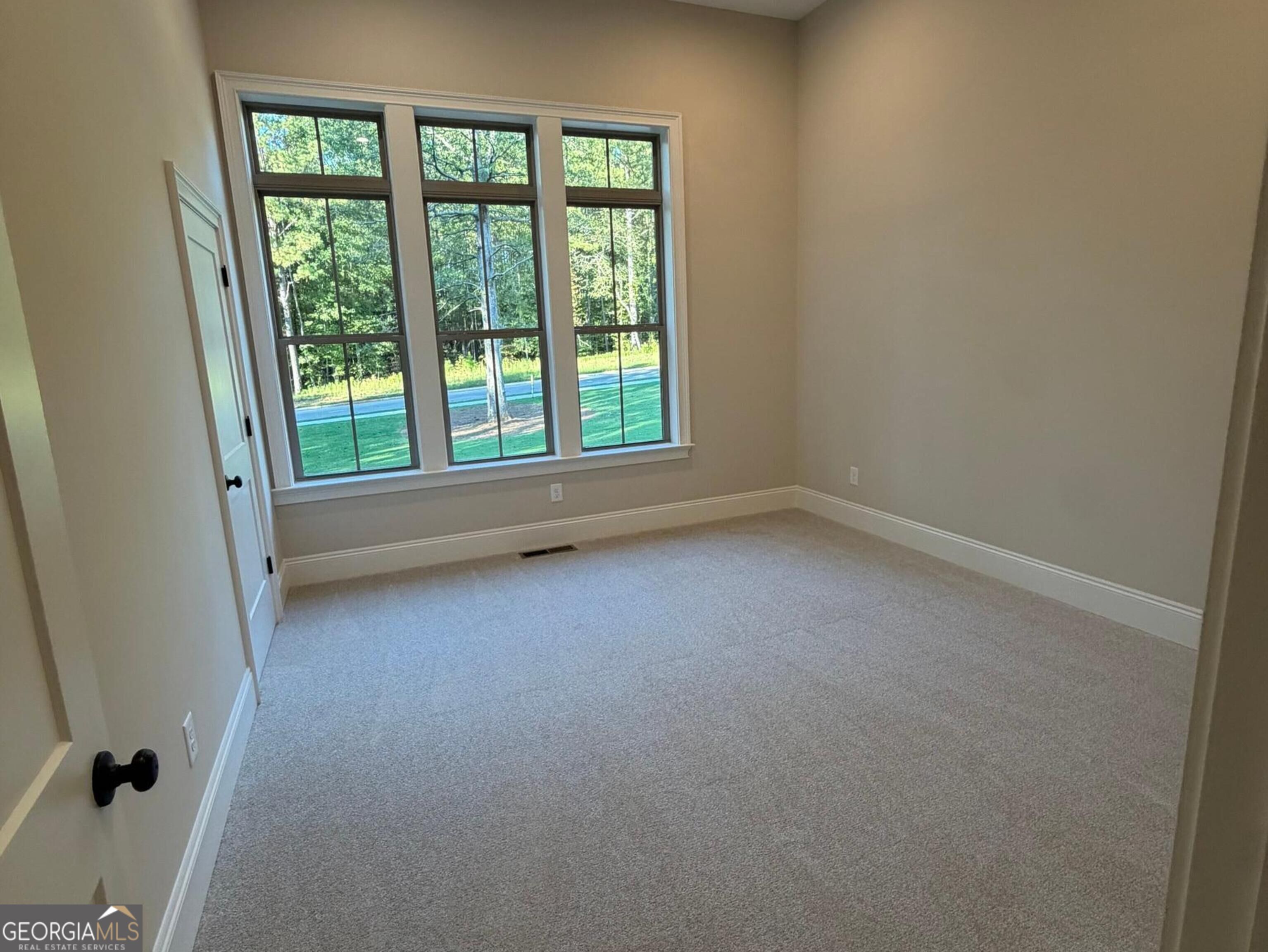 1051 Waverly Drive Property Photo 28