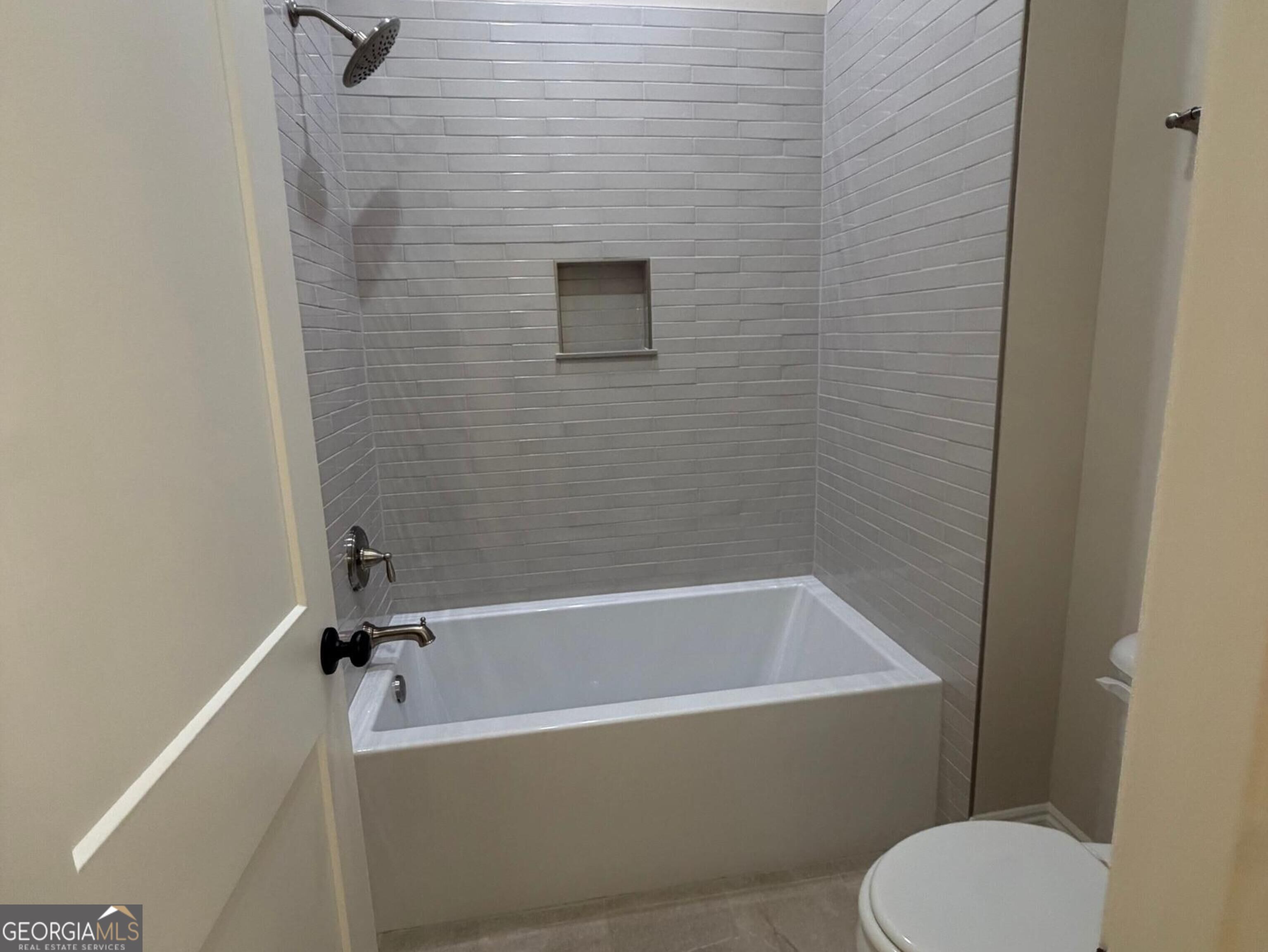 1051 Waverly Drive Property Photo 29