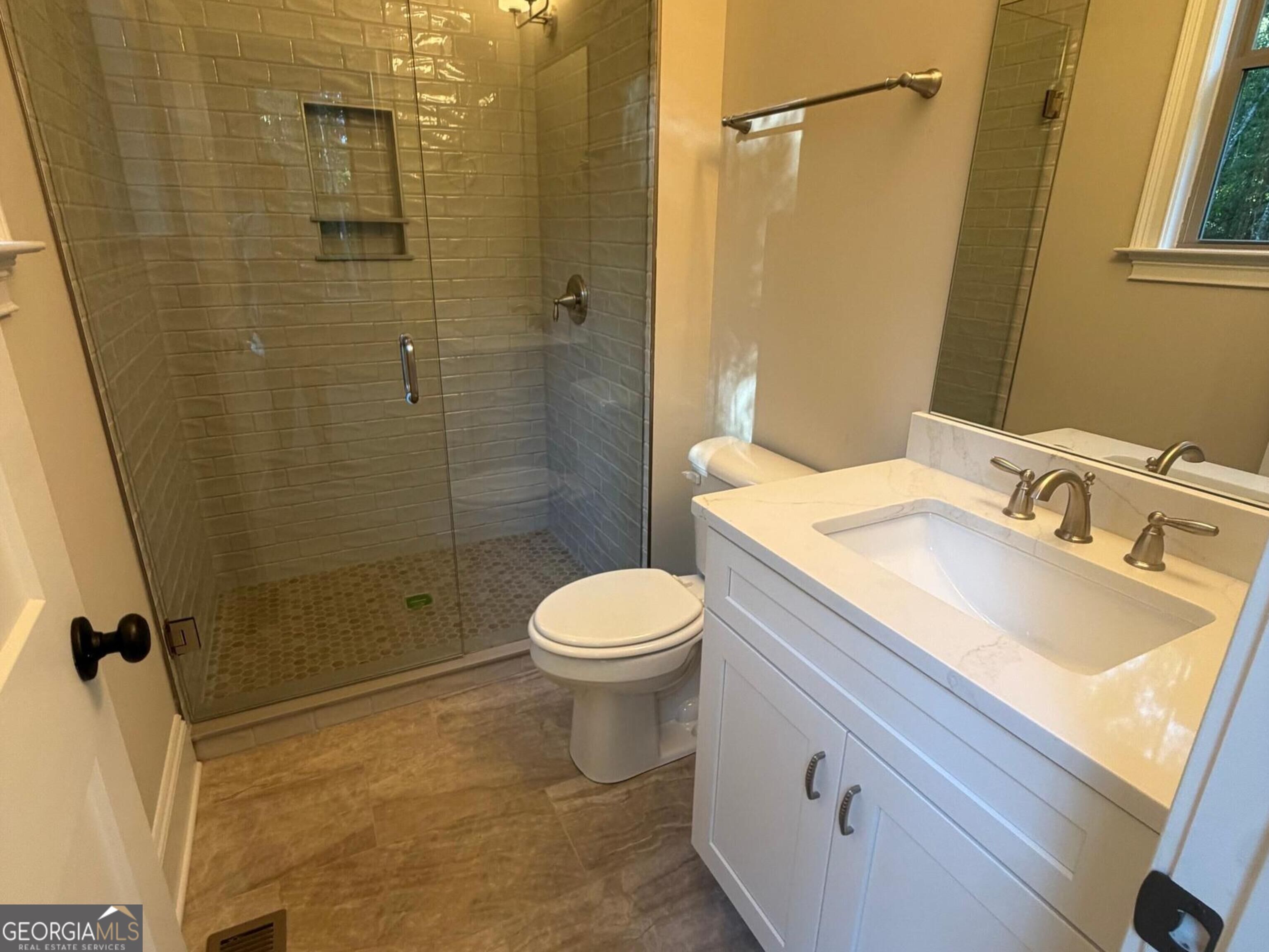 1051 Waverly Drive Property Photo 31