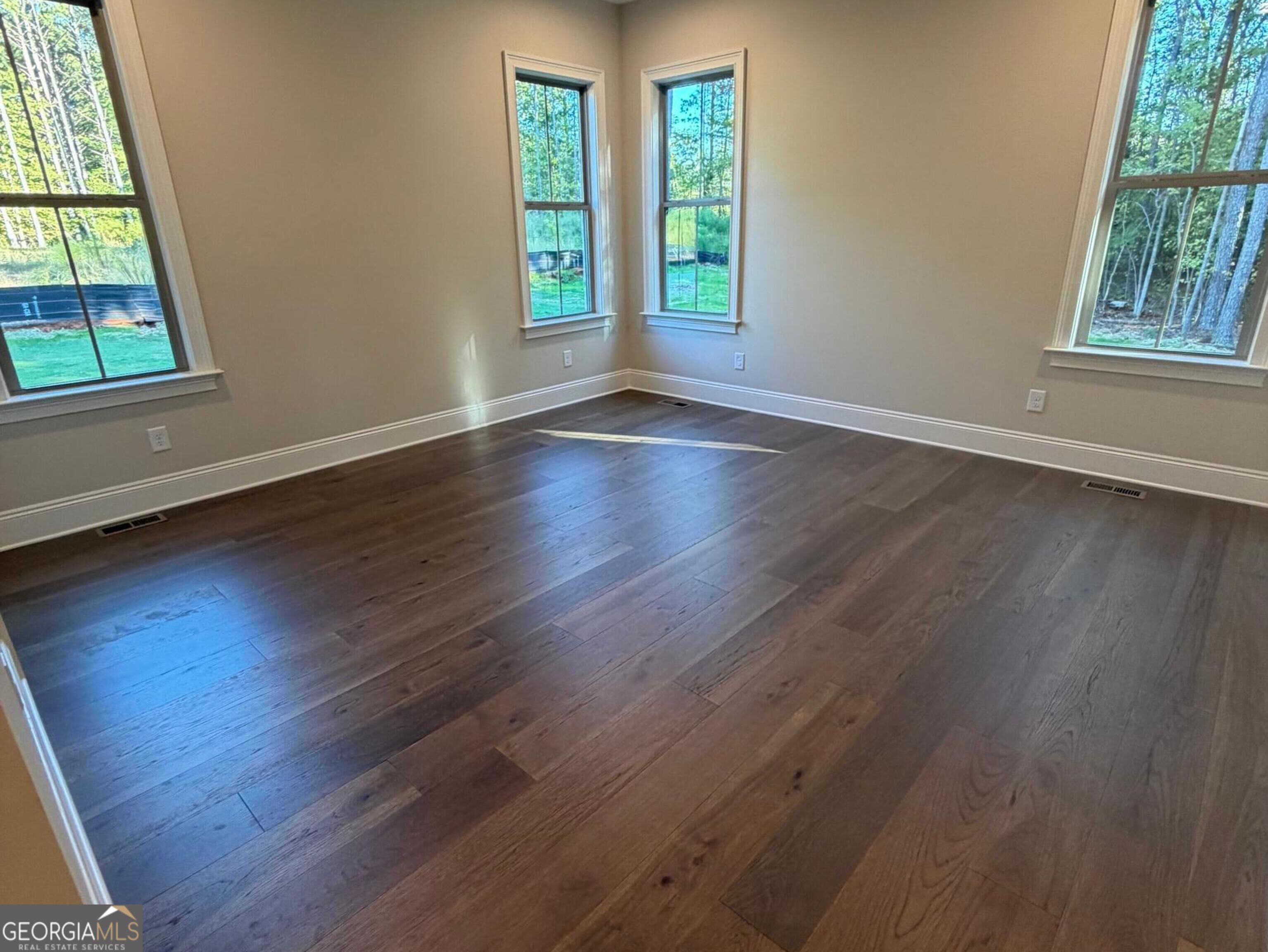 1051 Waverly Drive Property Photo 33