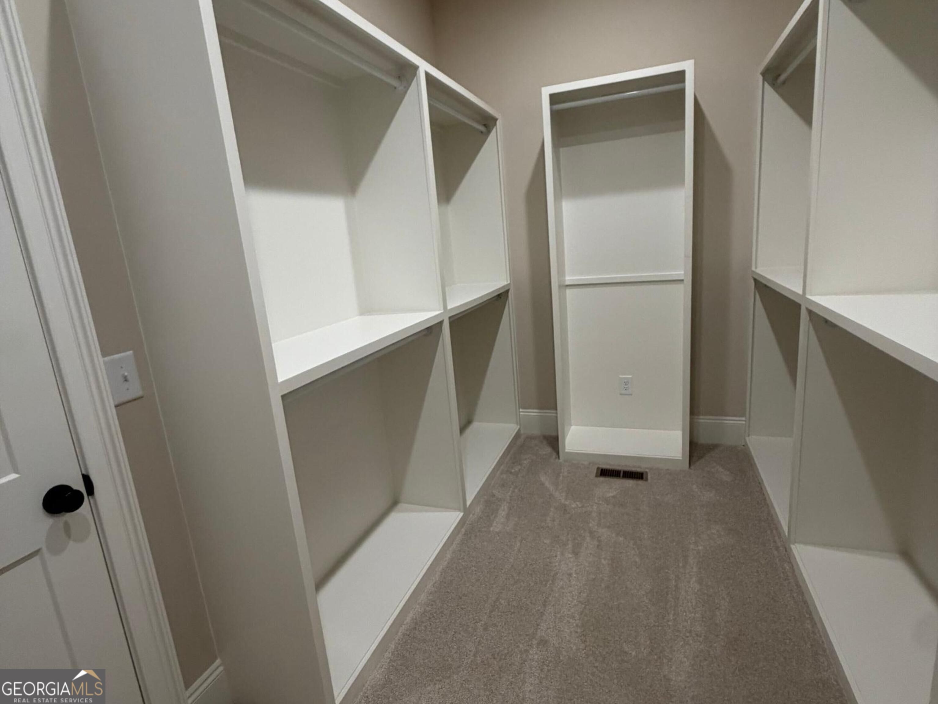 1051 Waverly Drive Property Photo 40