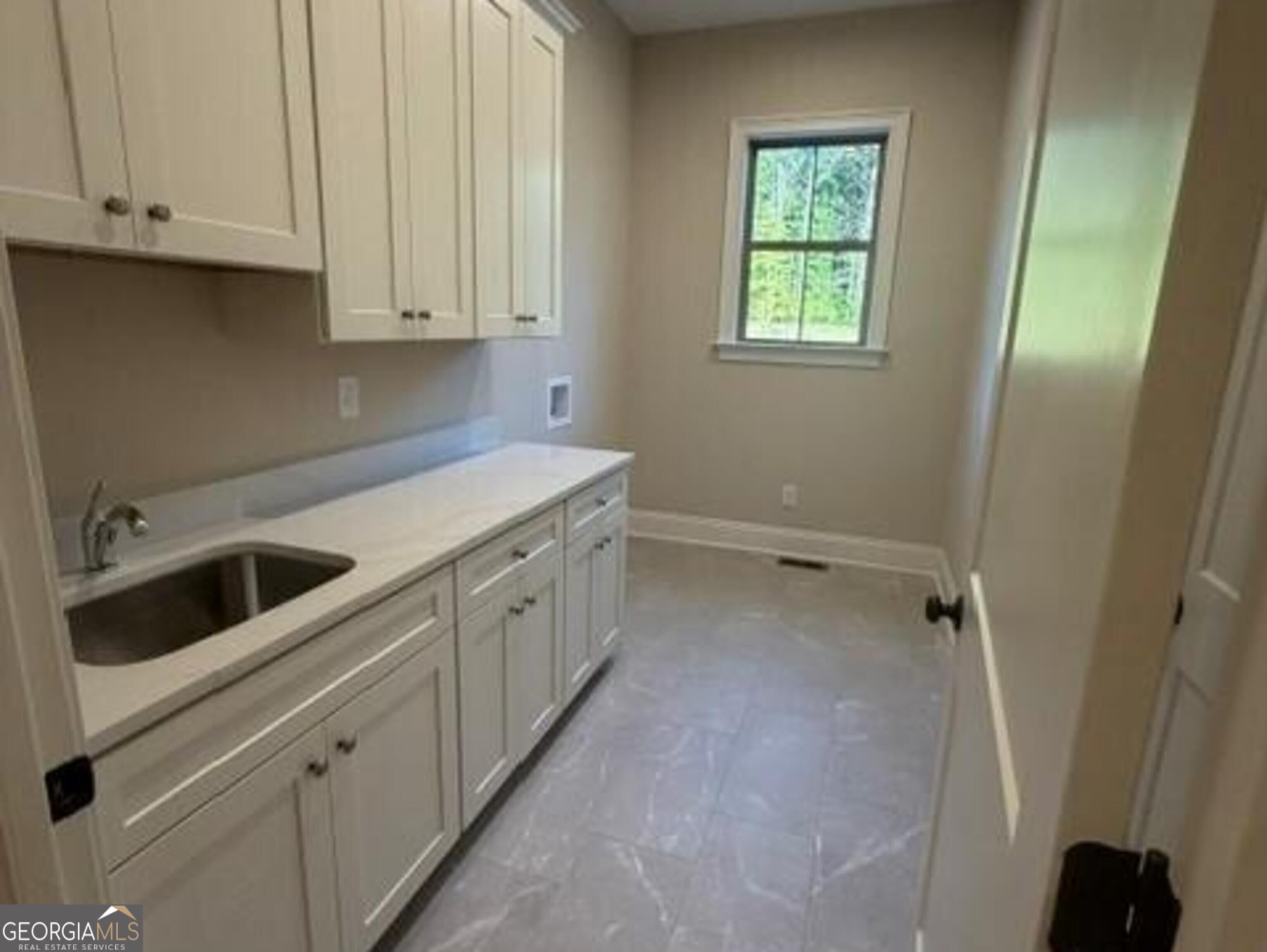 1051 Waverly Drive Property Photo 42