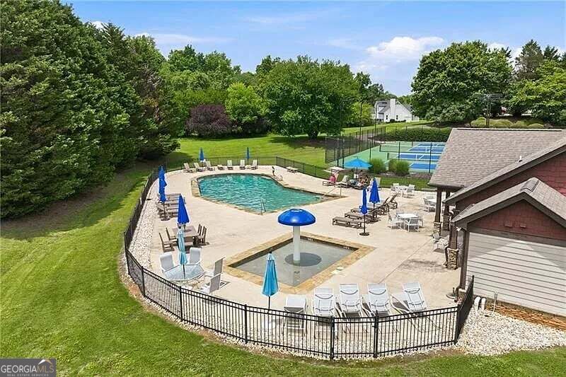 5833 Abbey View Court Property Photo 16