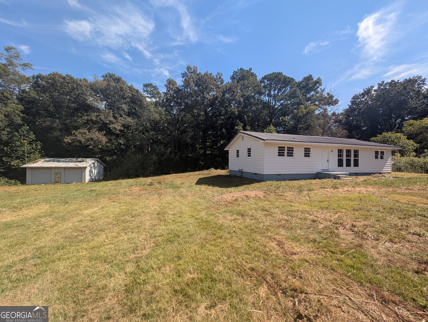 196 N Elizabeth Street Property Photo 1