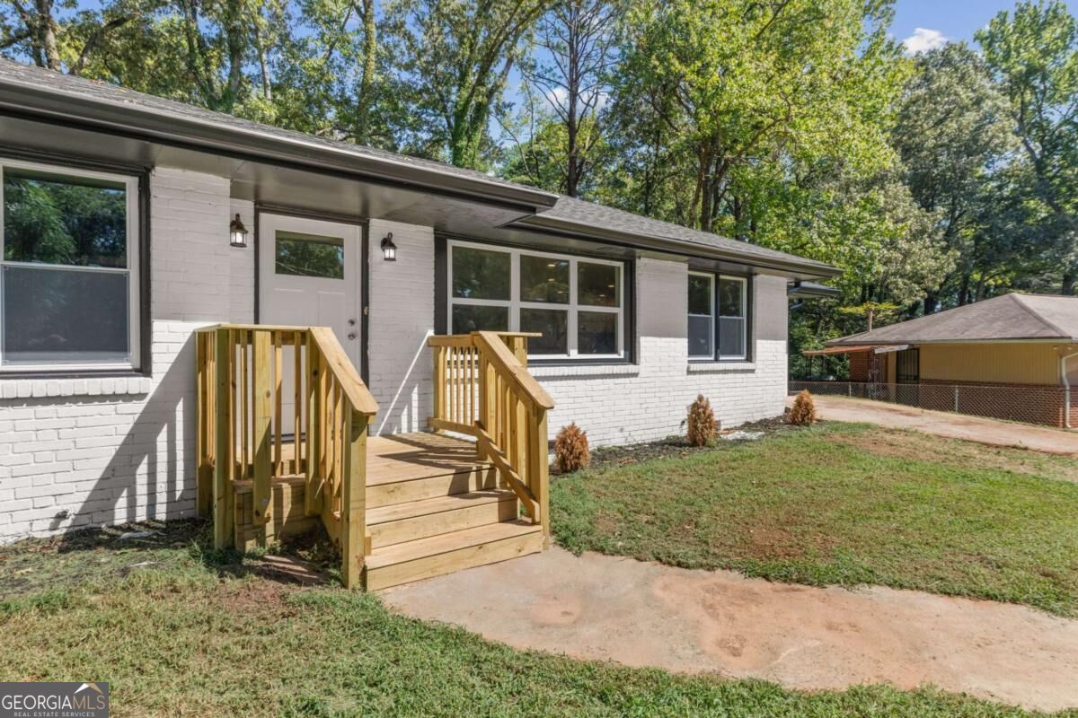 2780 Long Way Property Photo 3