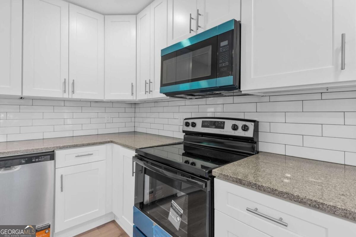 2780 Long Way Property Photo 10