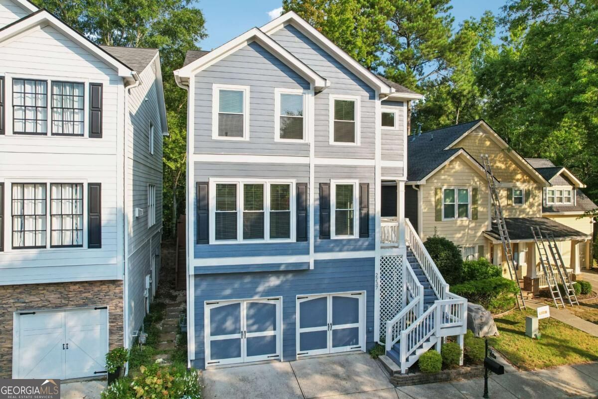 2237 Parkview Court Nw Property Photo 1