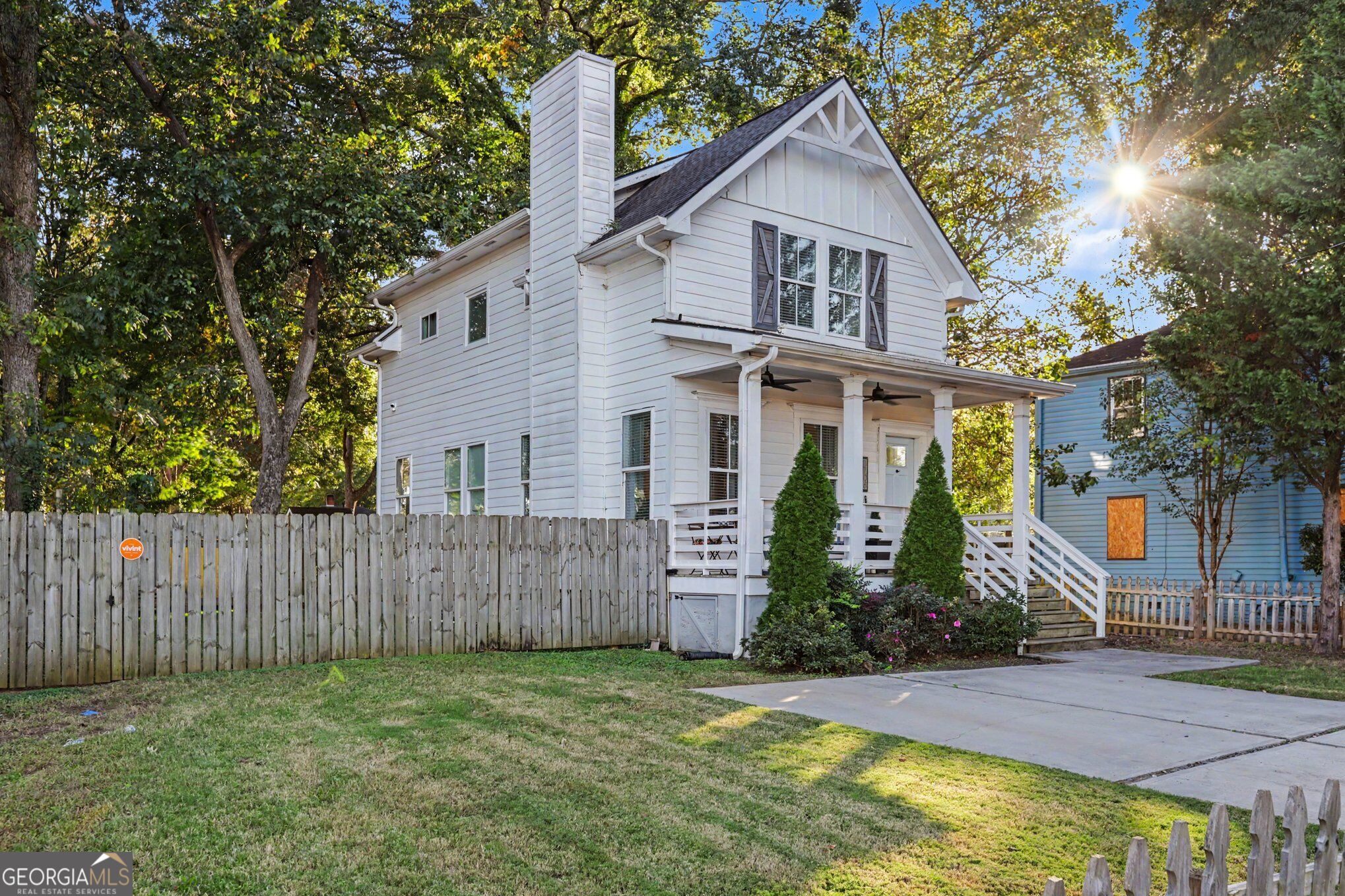 1706 Morris Avenue Property Photo 3