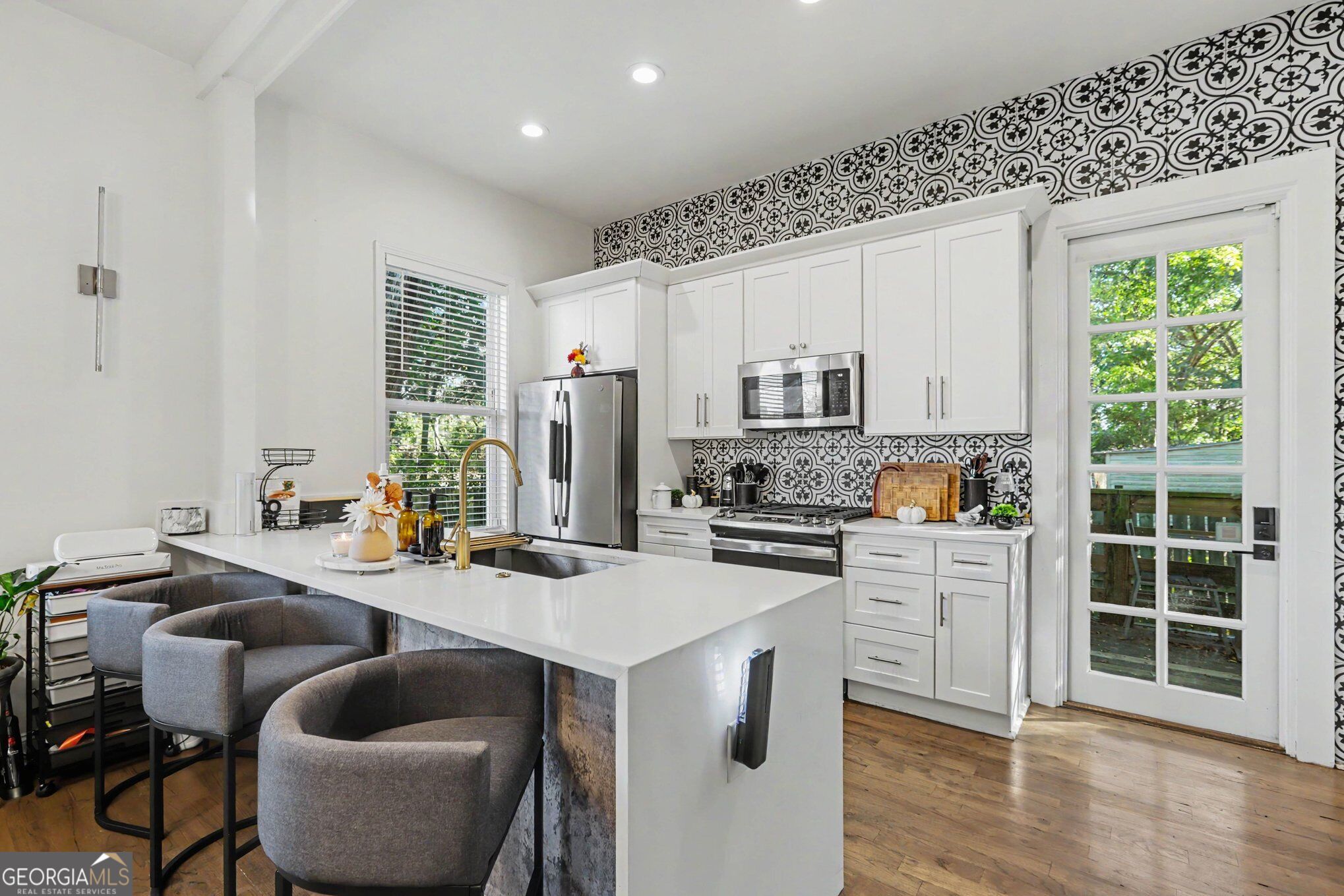1706 Morris Avenue Property Photo 10