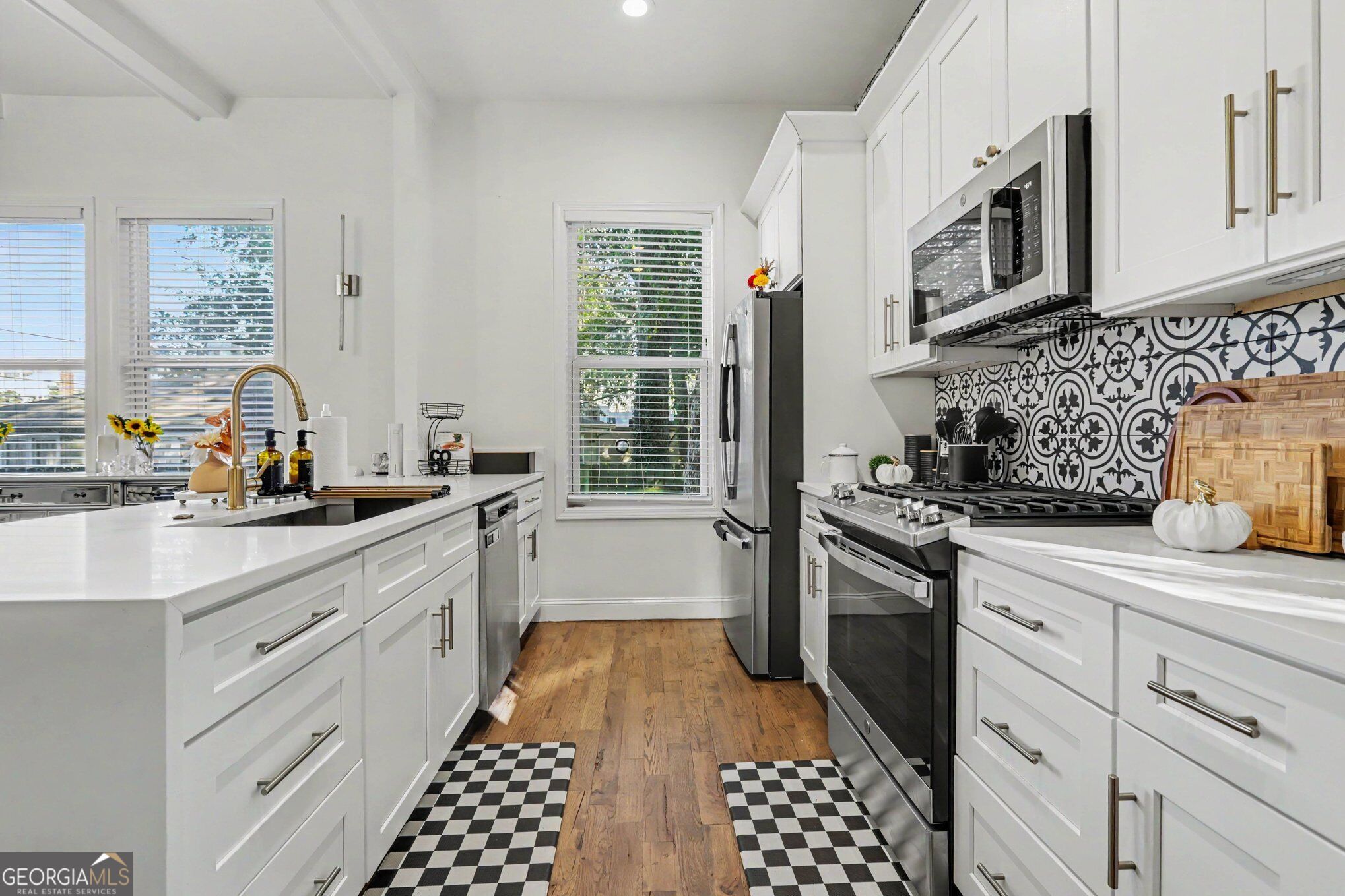1706 Morris Avenue Property Photo 11