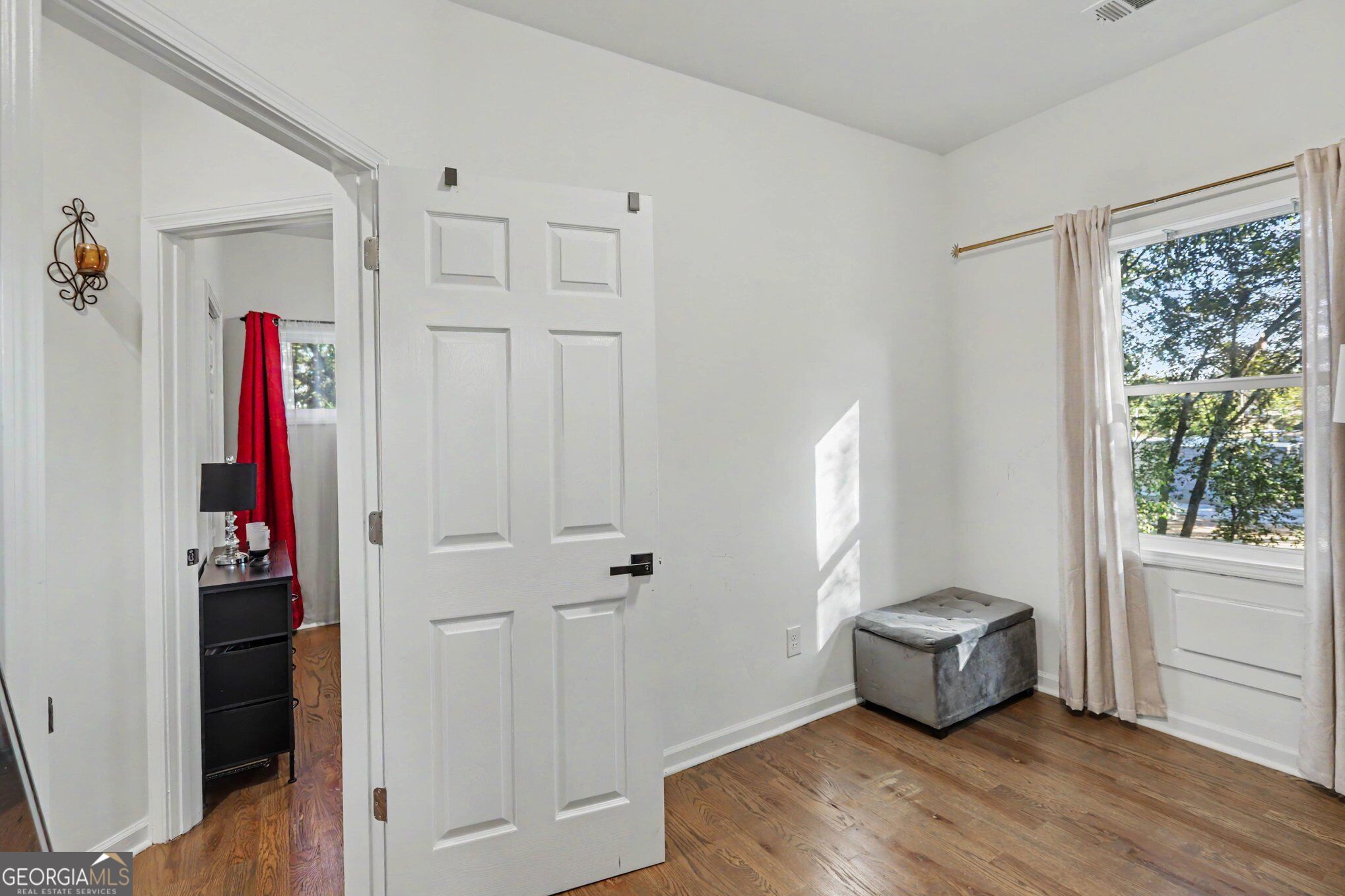 1706 Morris Avenue Property Photo 13