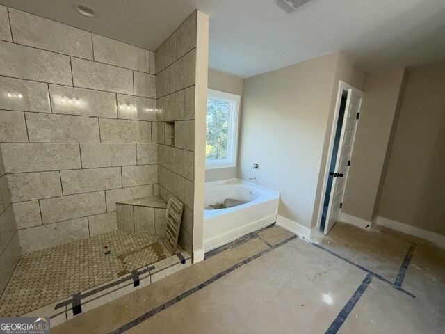 300 Whispering Waters Property Photo 9