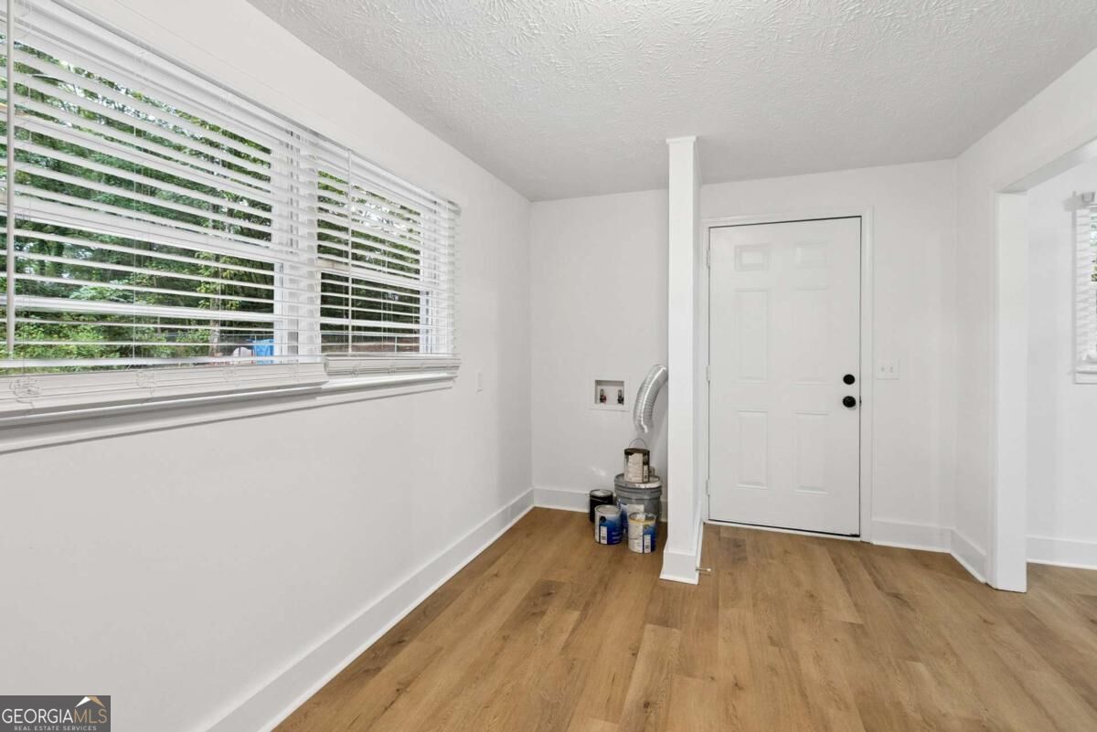 210 Douglas Street Property Photo 12