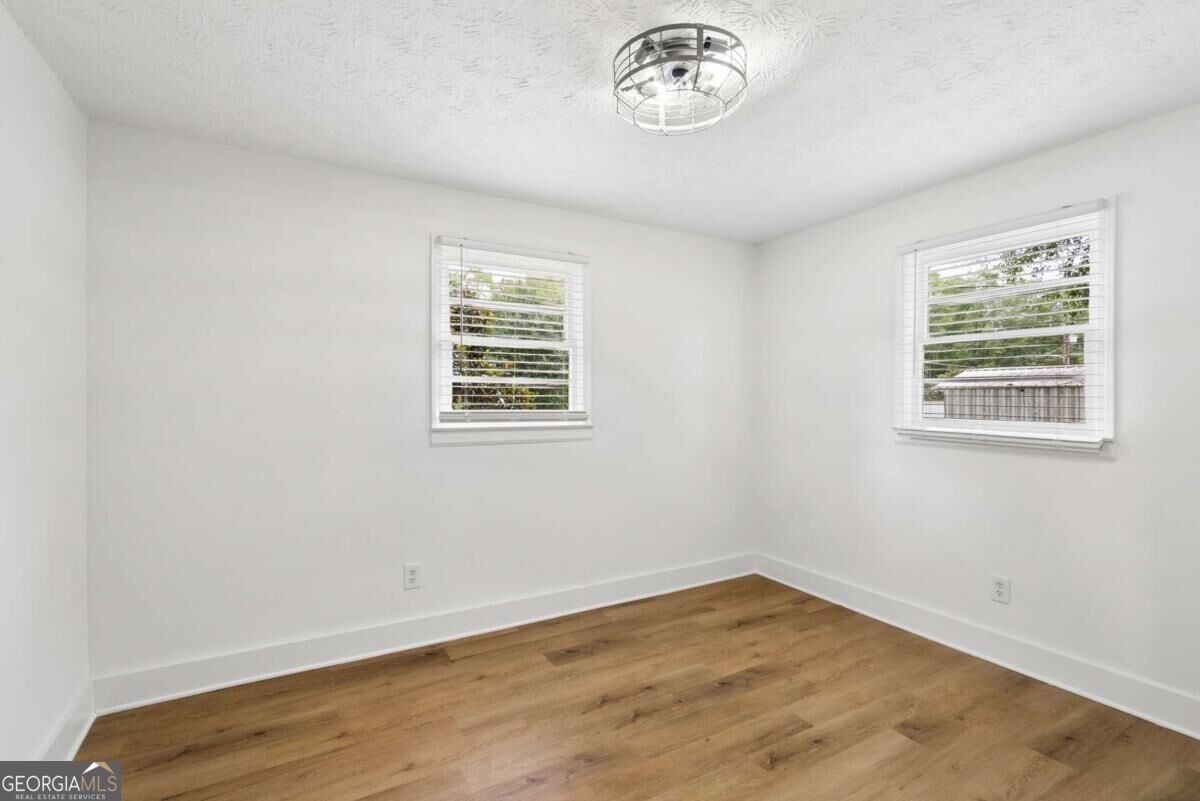 210 Douglas Street Property Photo 16