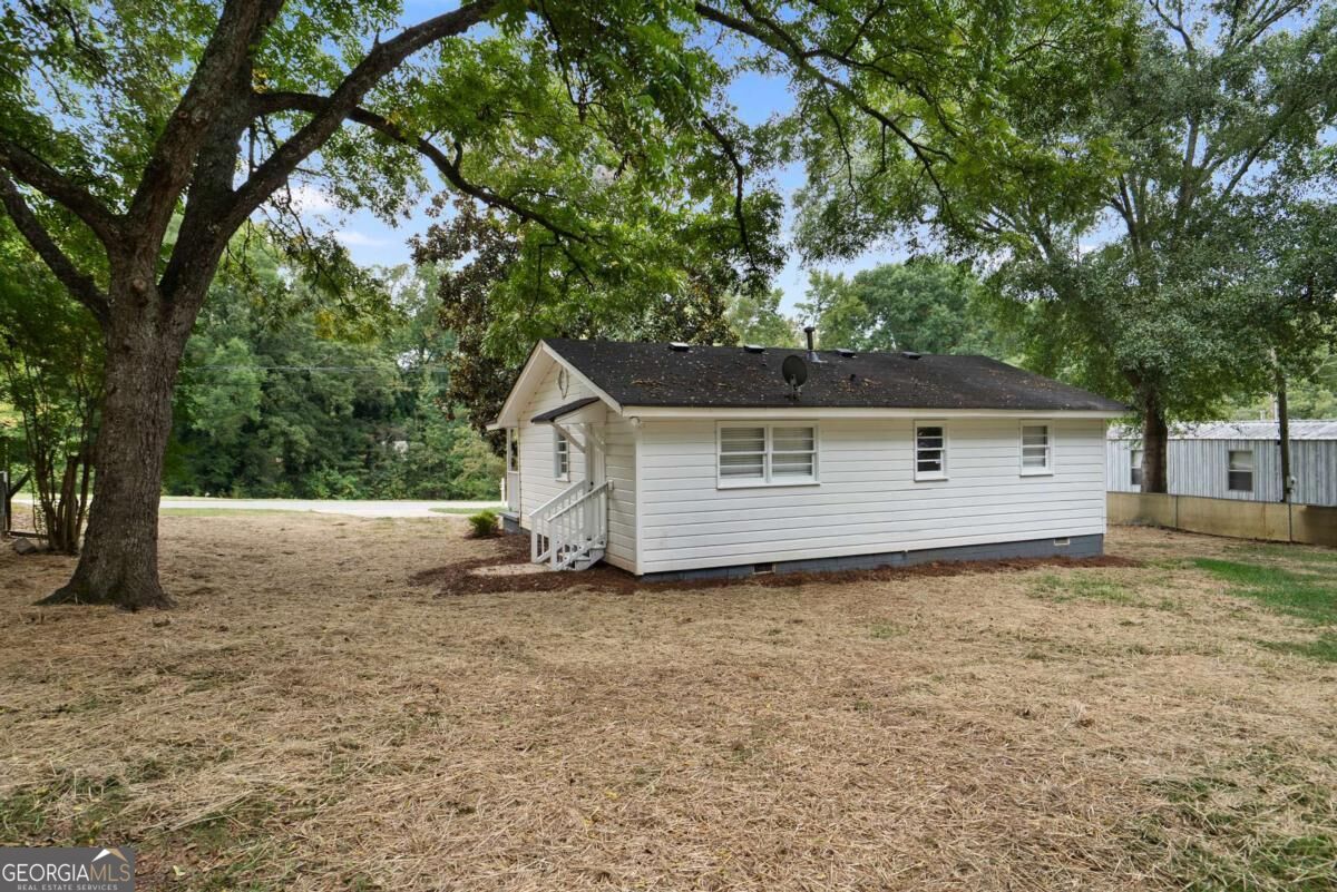 210 Douglas Street Property Photo 22