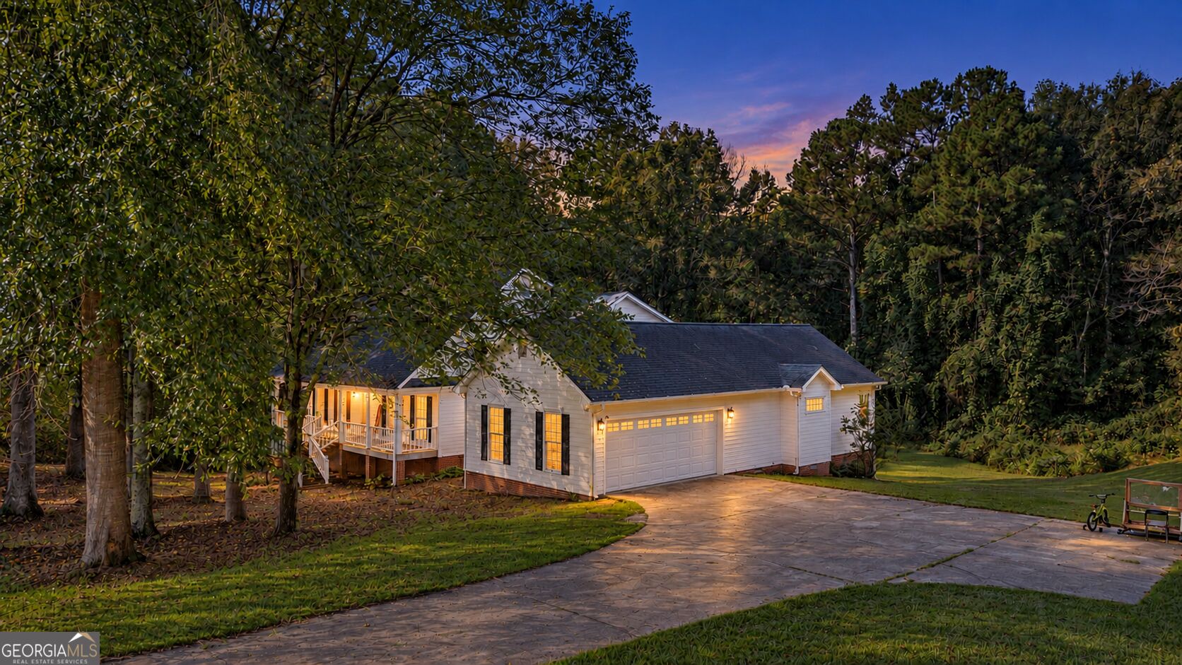 185 Bartlett Circle Property Photo 1