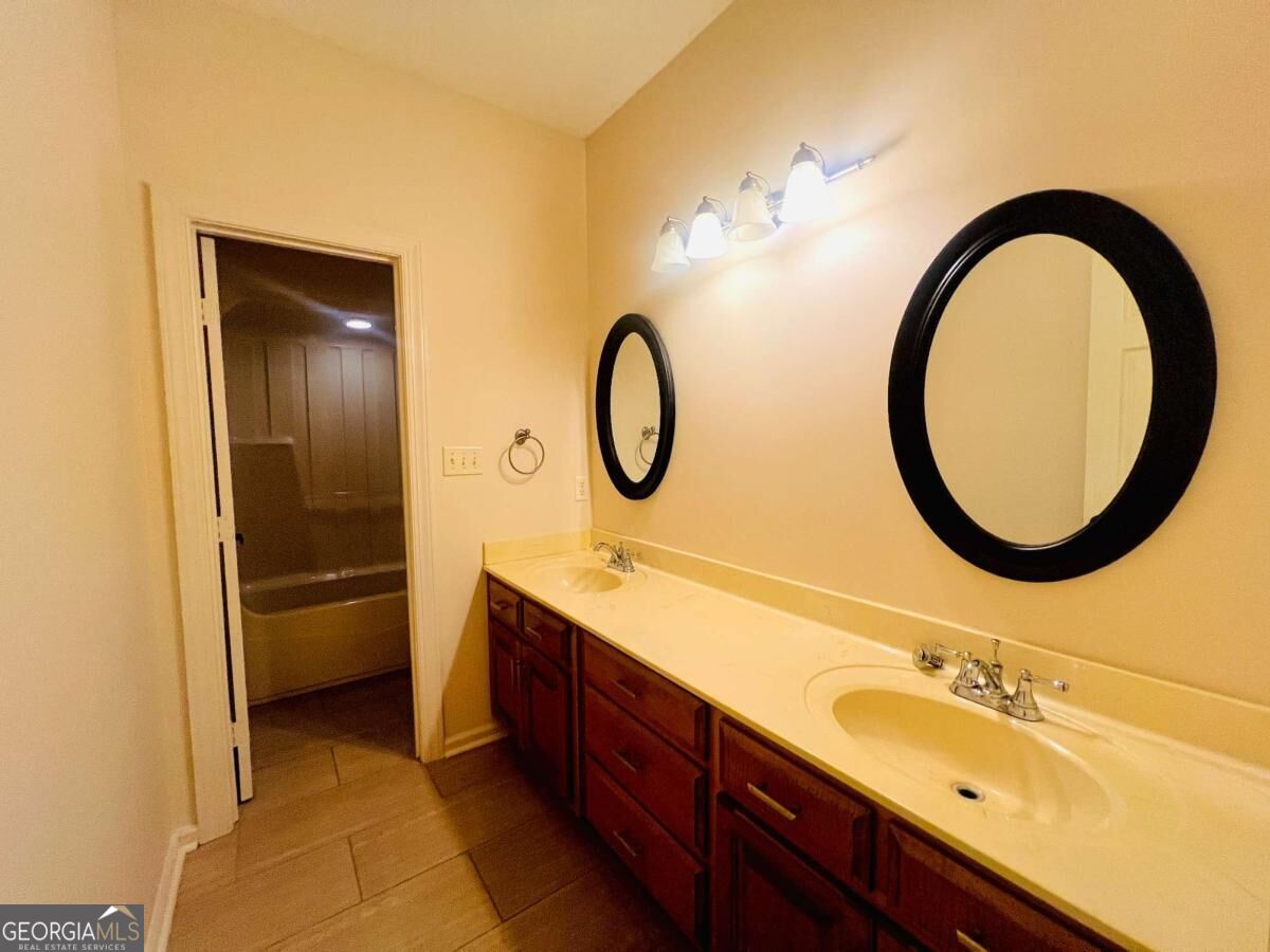4022 Liska Circle Property Photo 17
