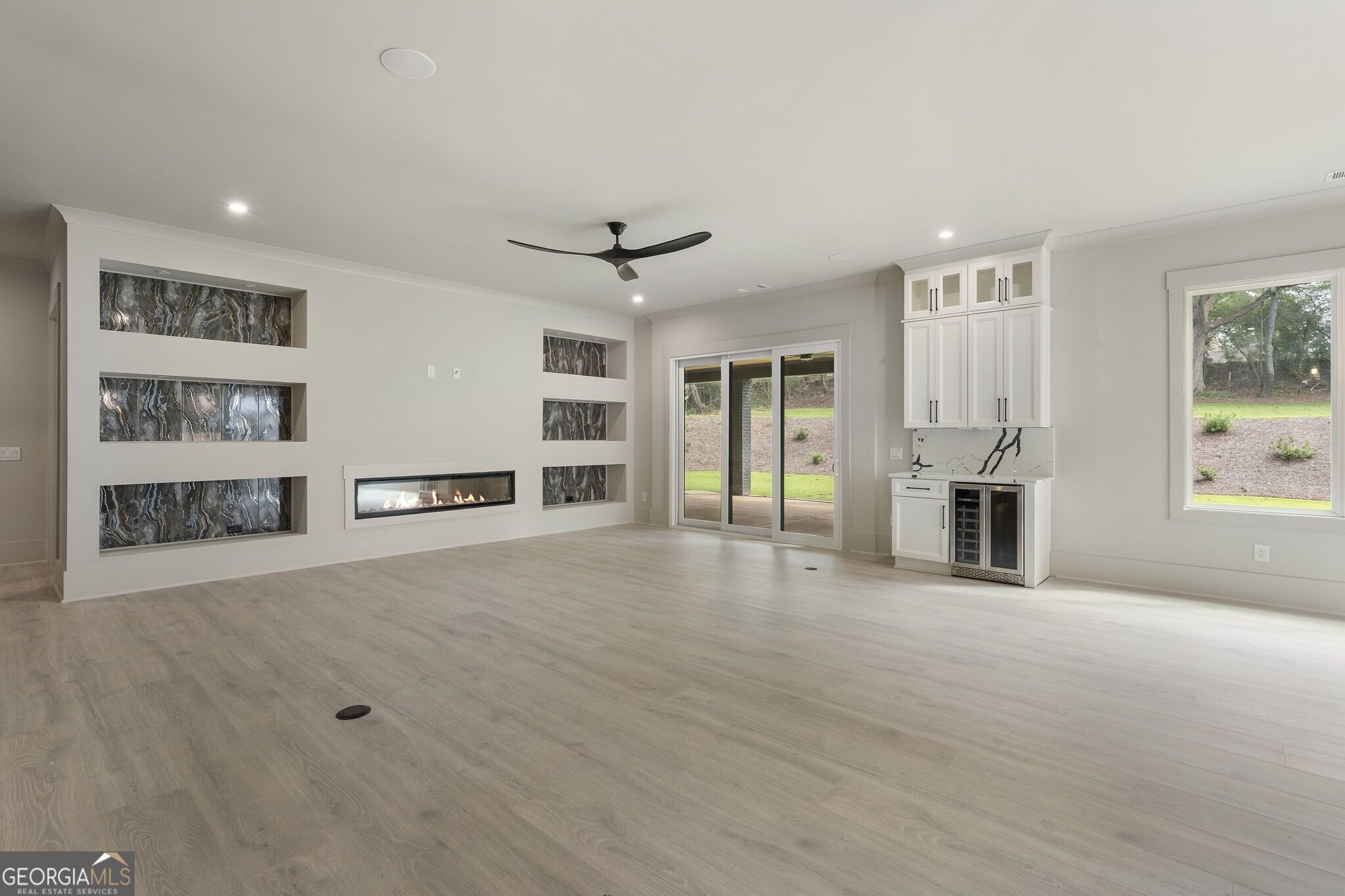 471 Thunder Road Property Photo 6