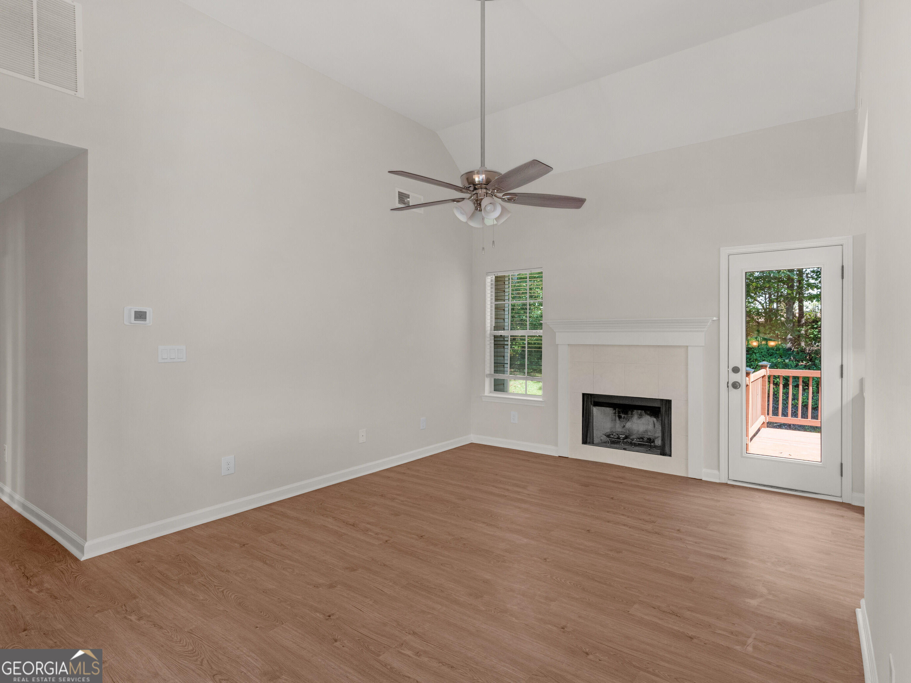 102 Jasons Ridge Property Photo 3