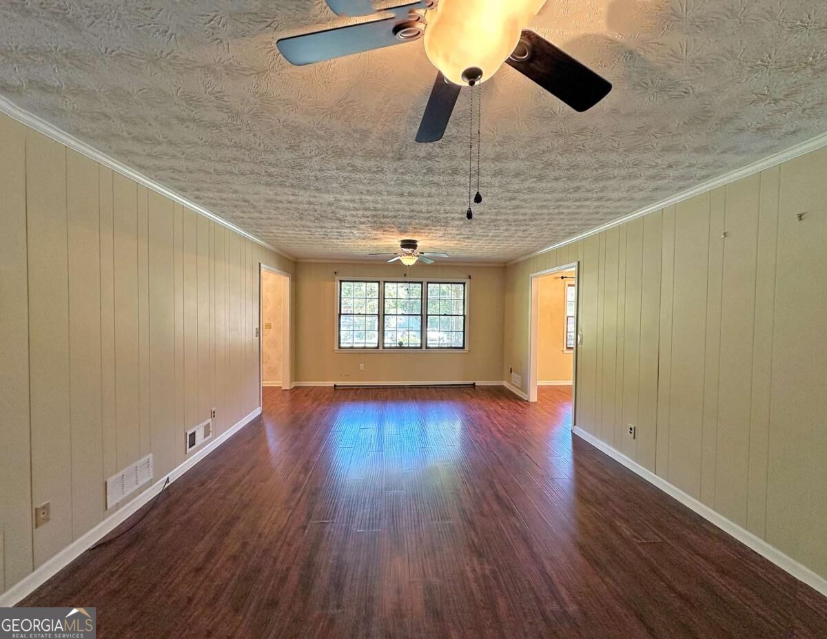 5377 Rockmoor Drive Property Photo 6
