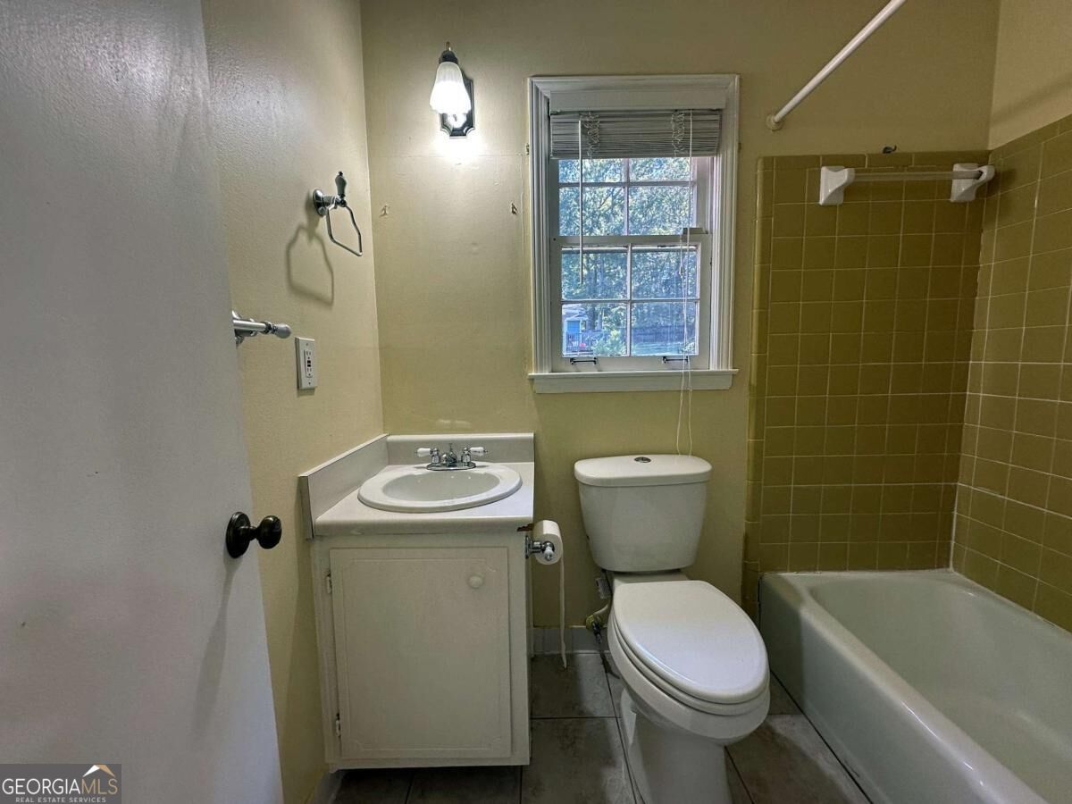 5377 Rockmoor Drive Property Photo 15
