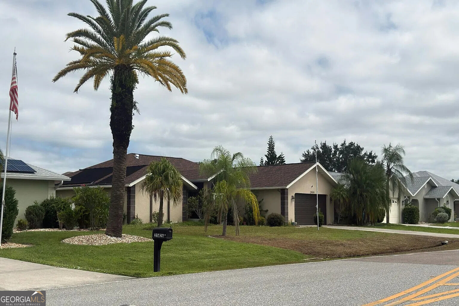 25434 Rampart Boulevard Property Photo 3