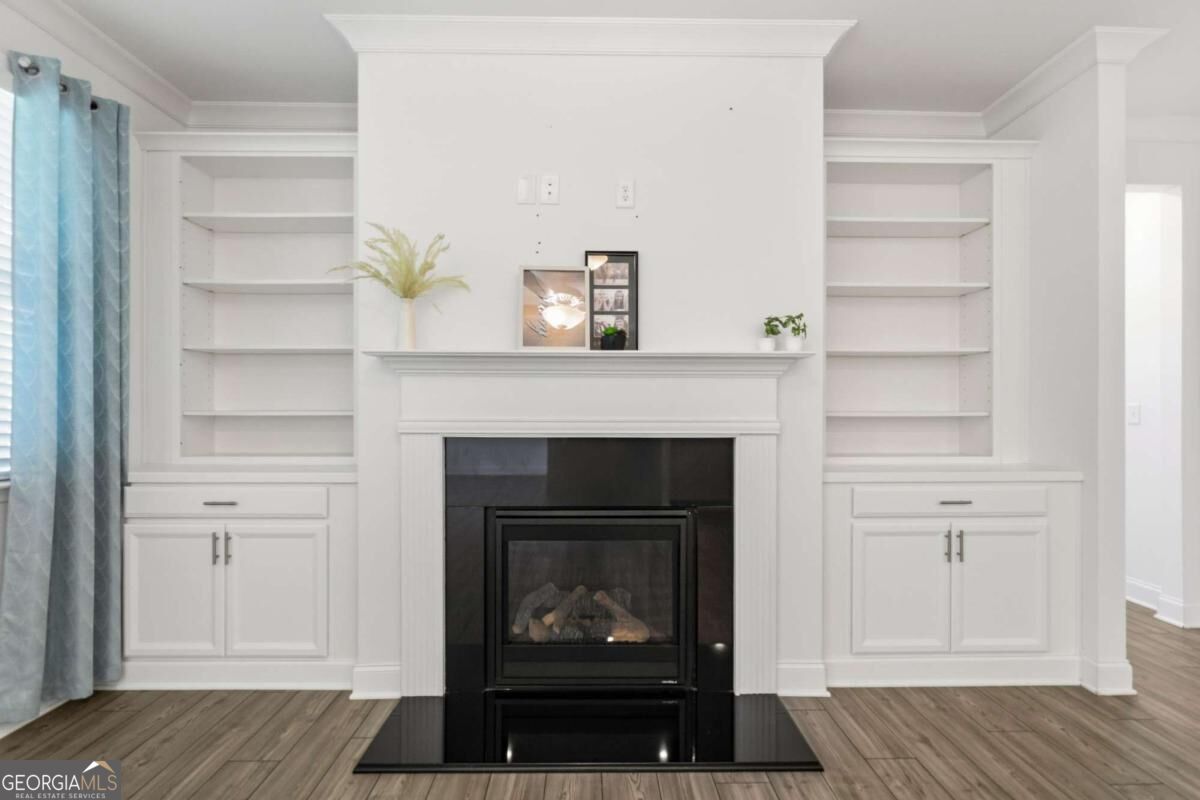 214 Hickory Bluffs Parkway Property Photo 12