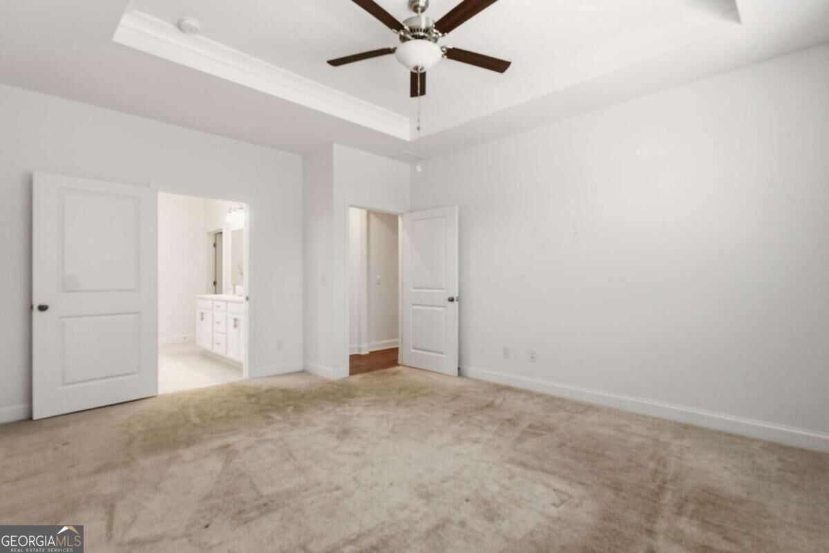 214 Hickory Bluffs Parkway Property Photo 18