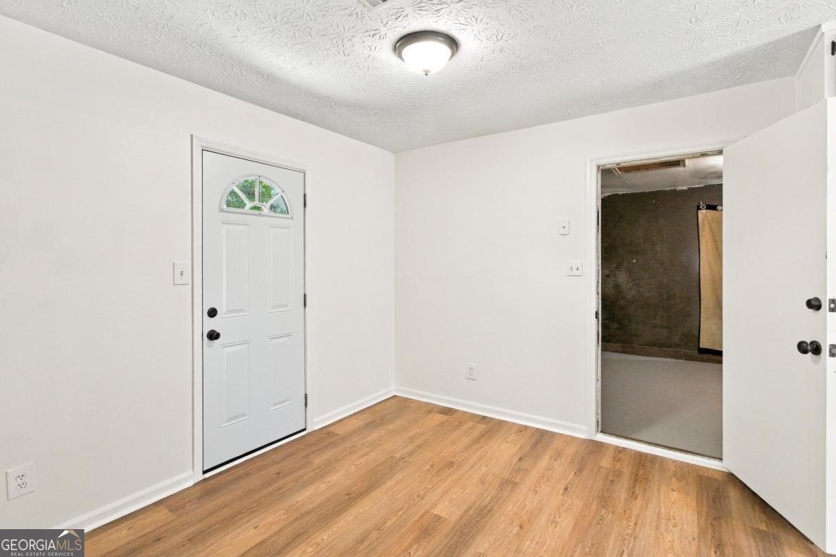 7260 Fernwood Drive Property Photo 3