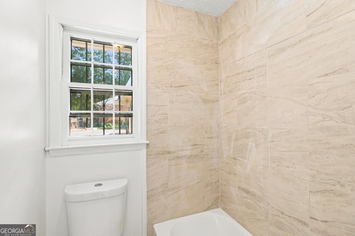7260 Fernwood Drive Property Photo 11