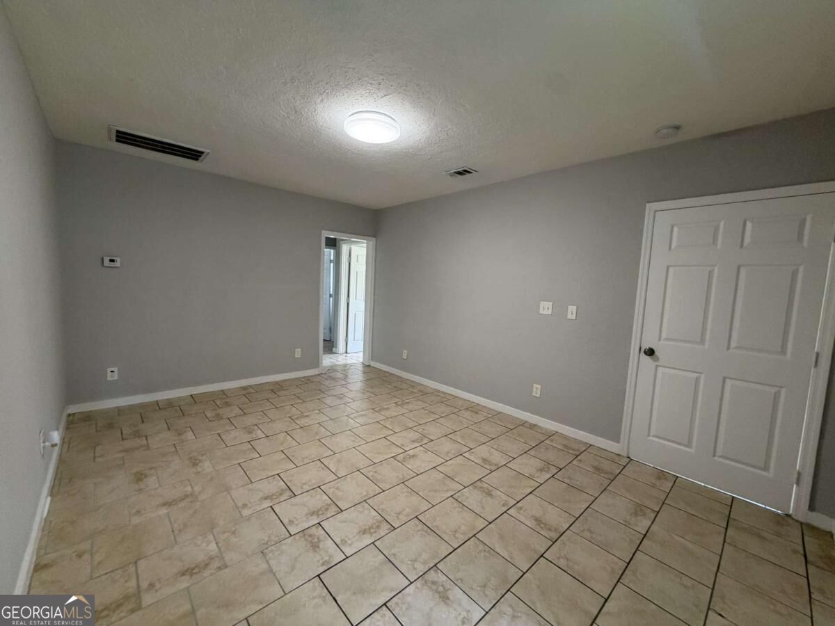 3851/3857 Cochran Avenue Property Photo 3