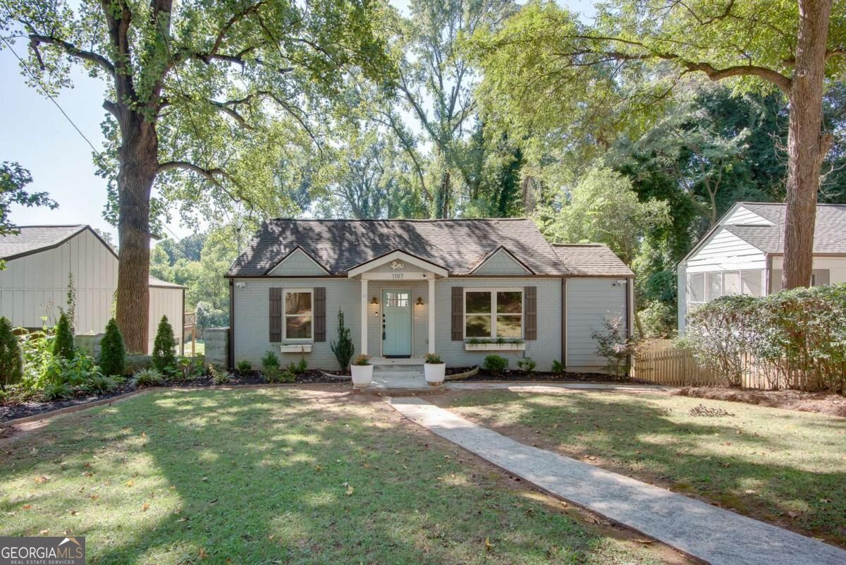 1197 Beechview Drive Se Property Photo 1