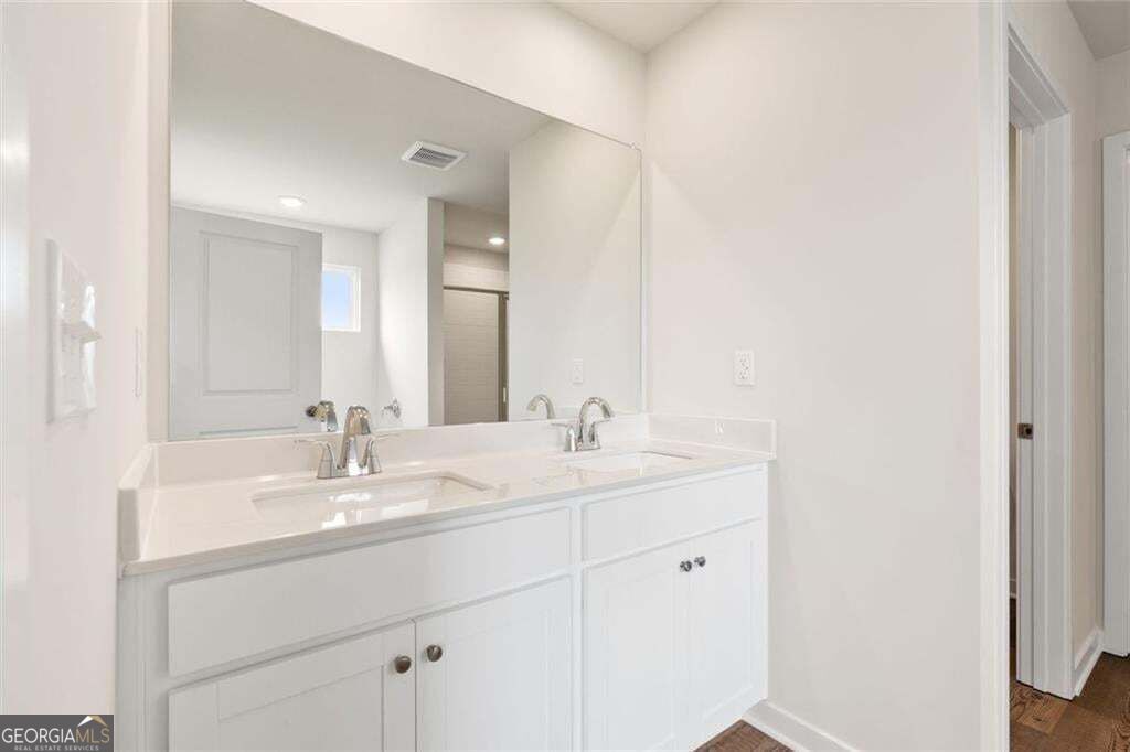 104 Allington Drive Property Photo 14