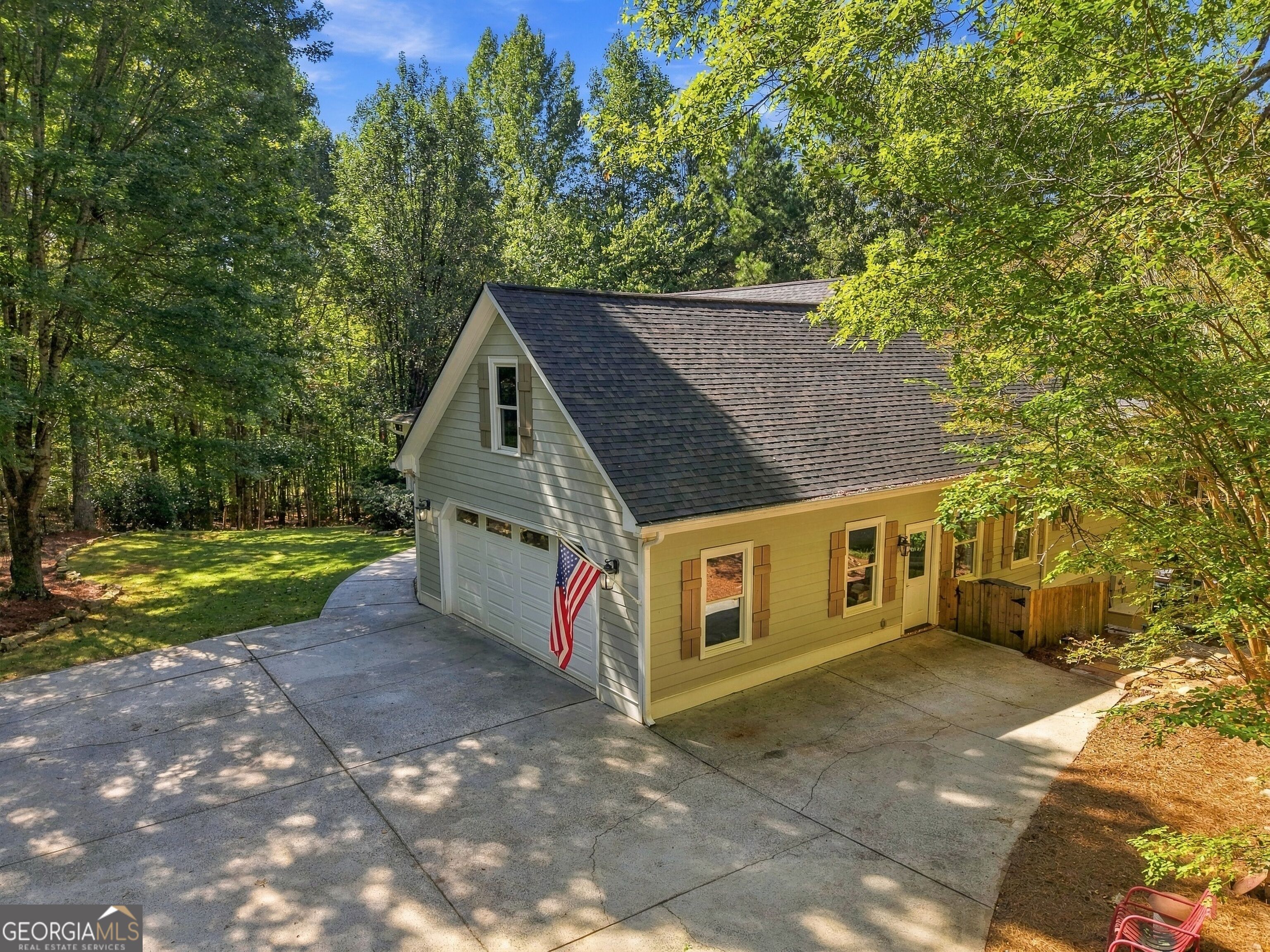 415 Sharp Mountain Parkway Property Photo 1