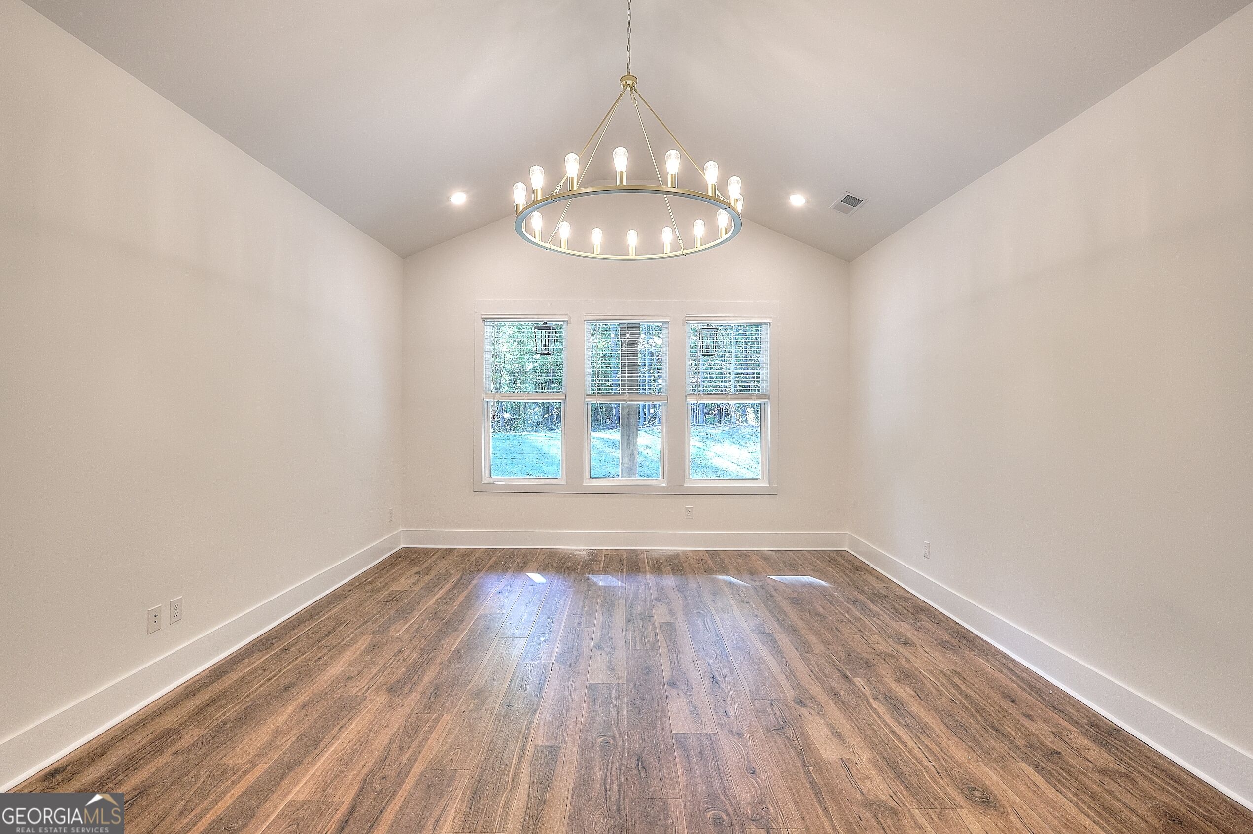 299 Claiborne Way Property Photo 10