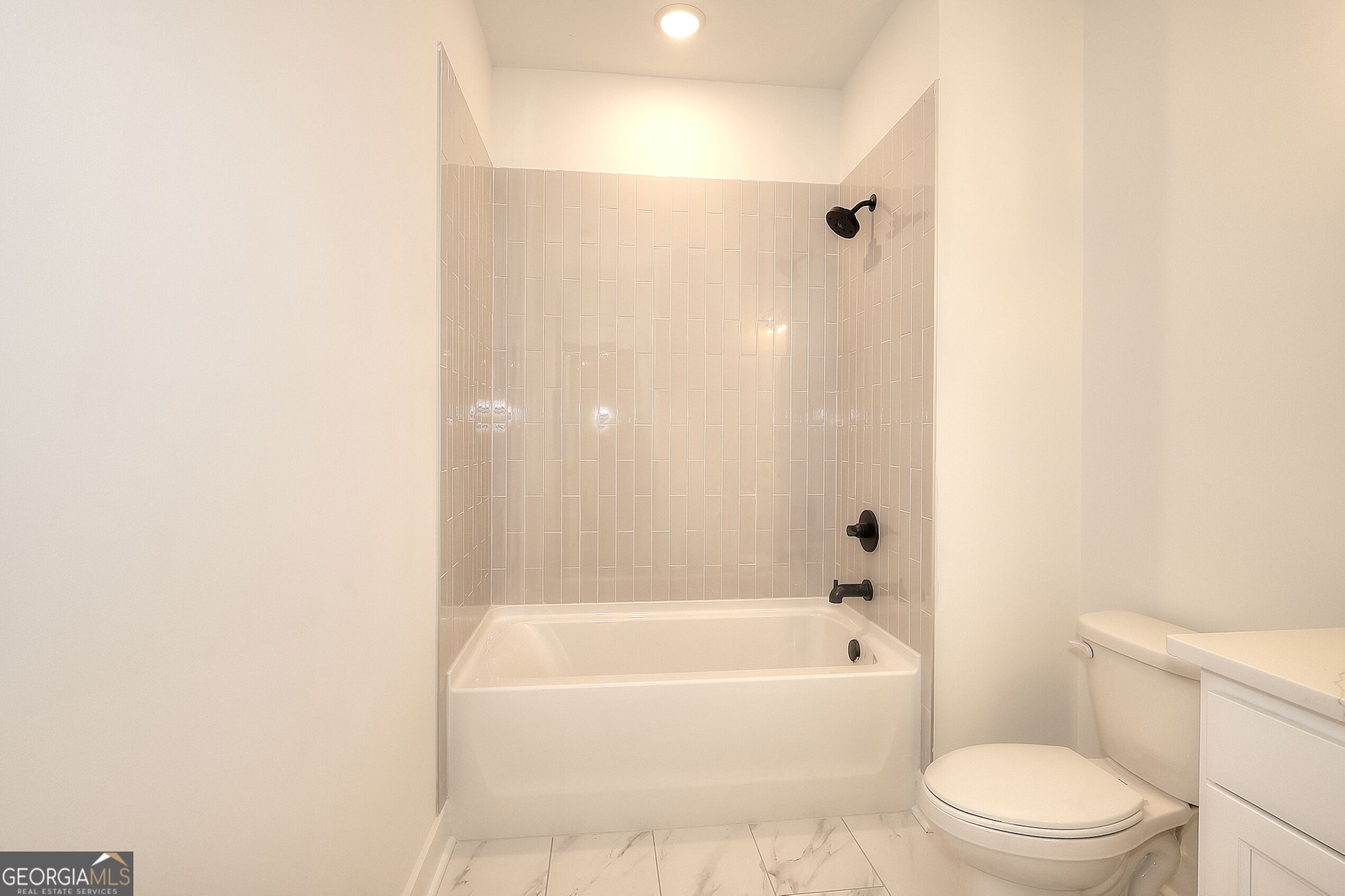 299 Claiborne Way Property Photo 17
