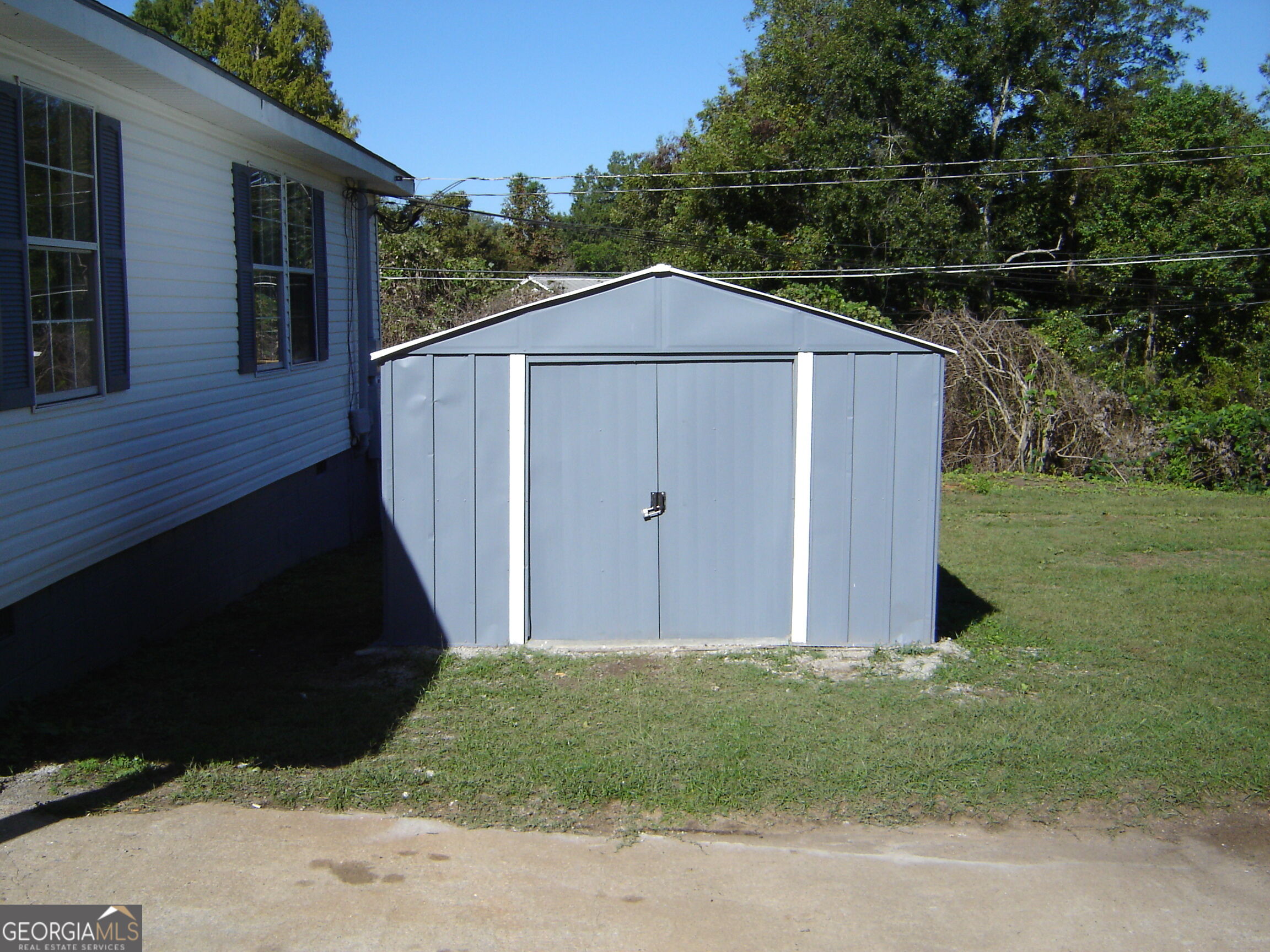 1703 E 3rd Court Property Photo 4