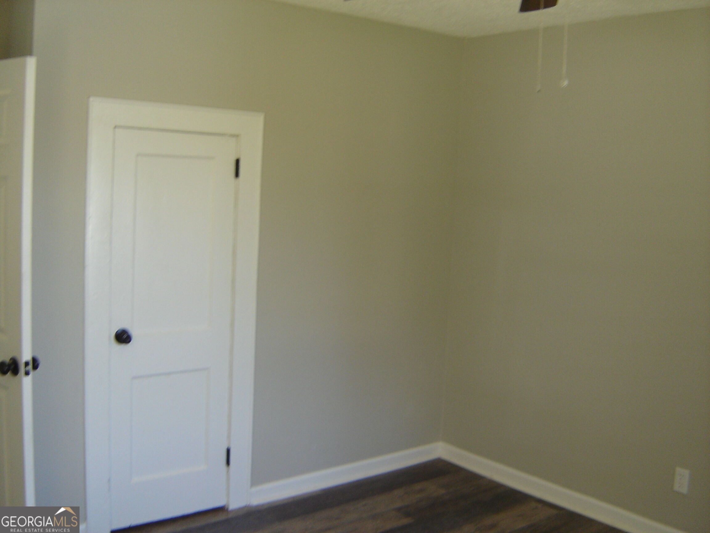 1703 E 3rd Court Property Photo 31