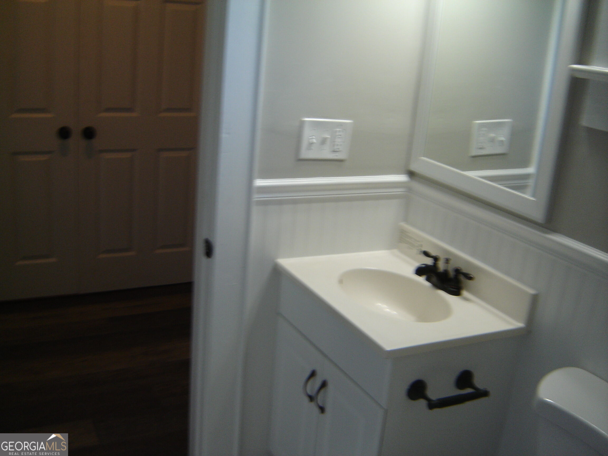 1703 E 3rd Court Property Photo 44