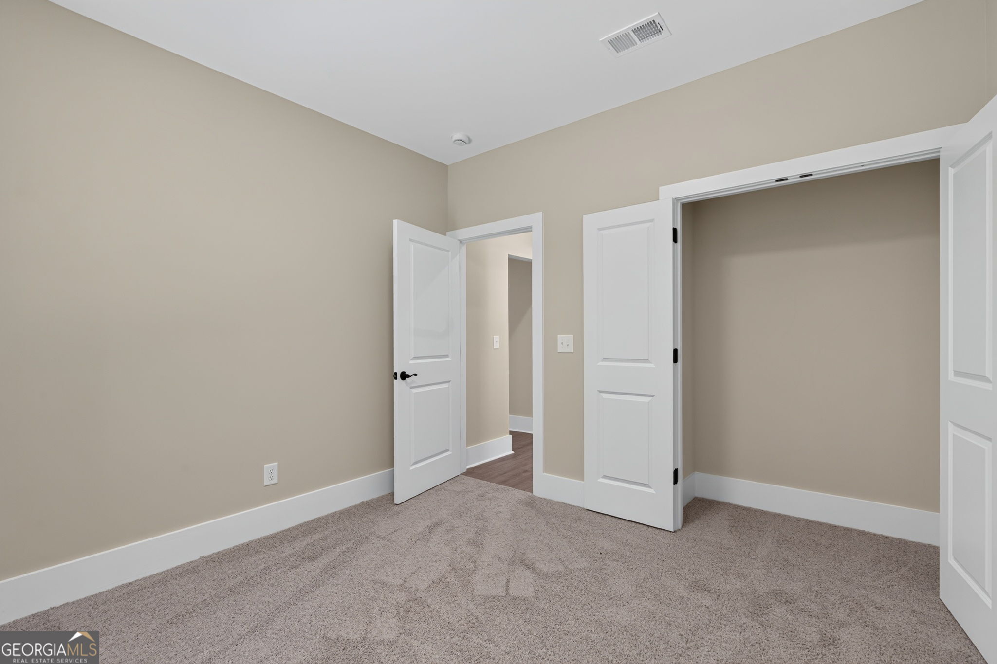 141 Hannahs Court Property Photo 14