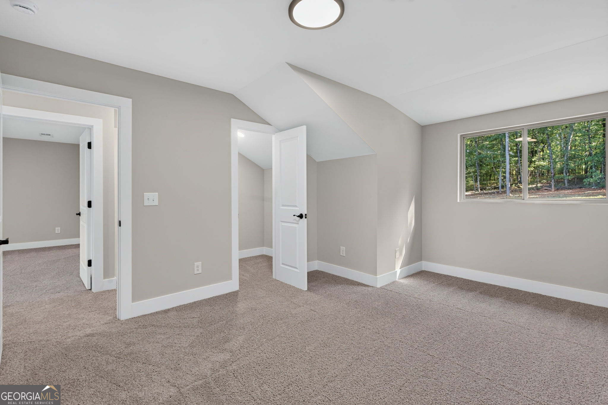 141 Hannahs Court Property Photo 36