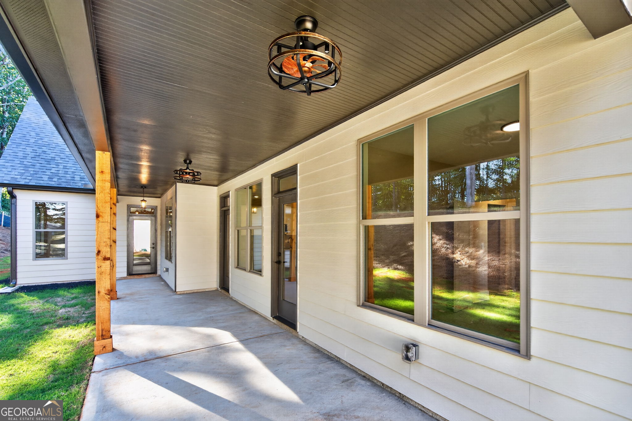 141 Hannahs Court Property Photo 44