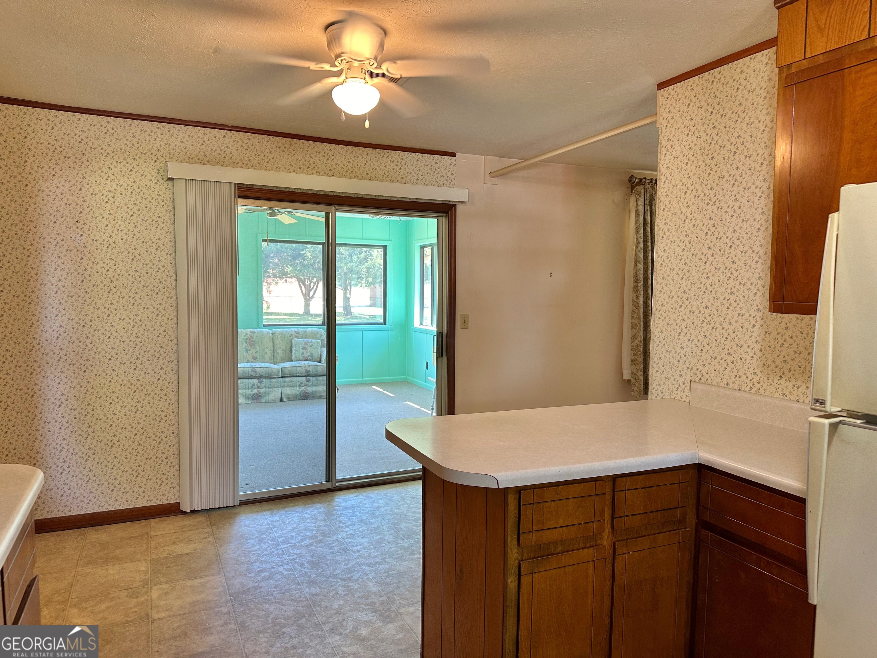 266 Valencia Circle Property Photo 5