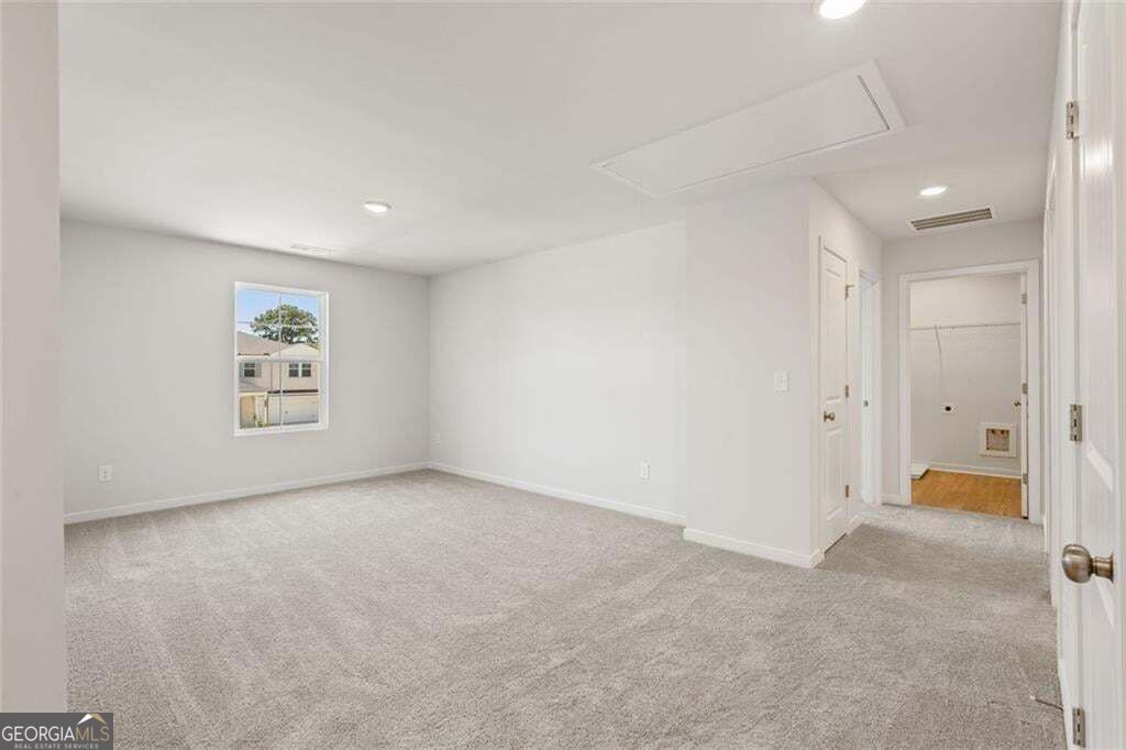 100 Allington Drive Property Photo 9