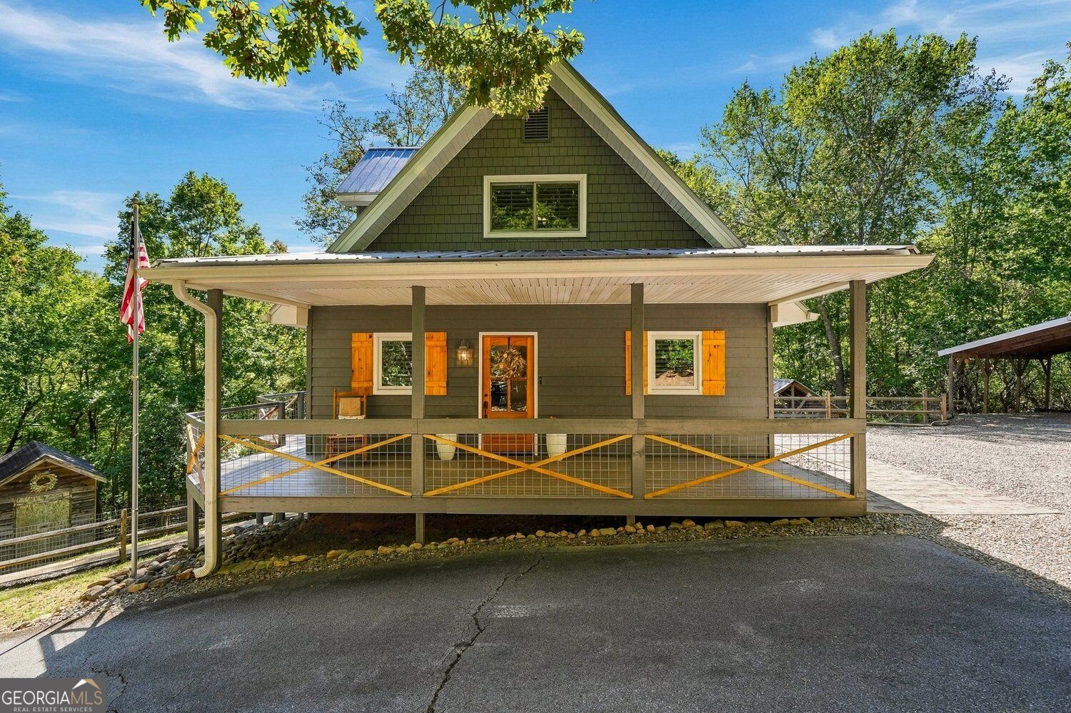 2079 Ivy Mountain Road Property Photo 2