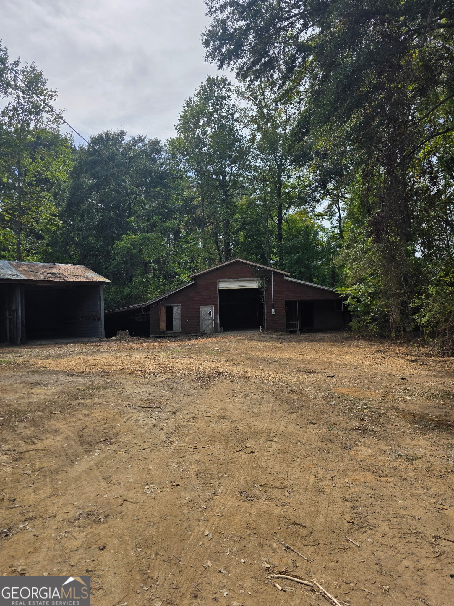 7841 Hog Mountain Road Property Photo 3